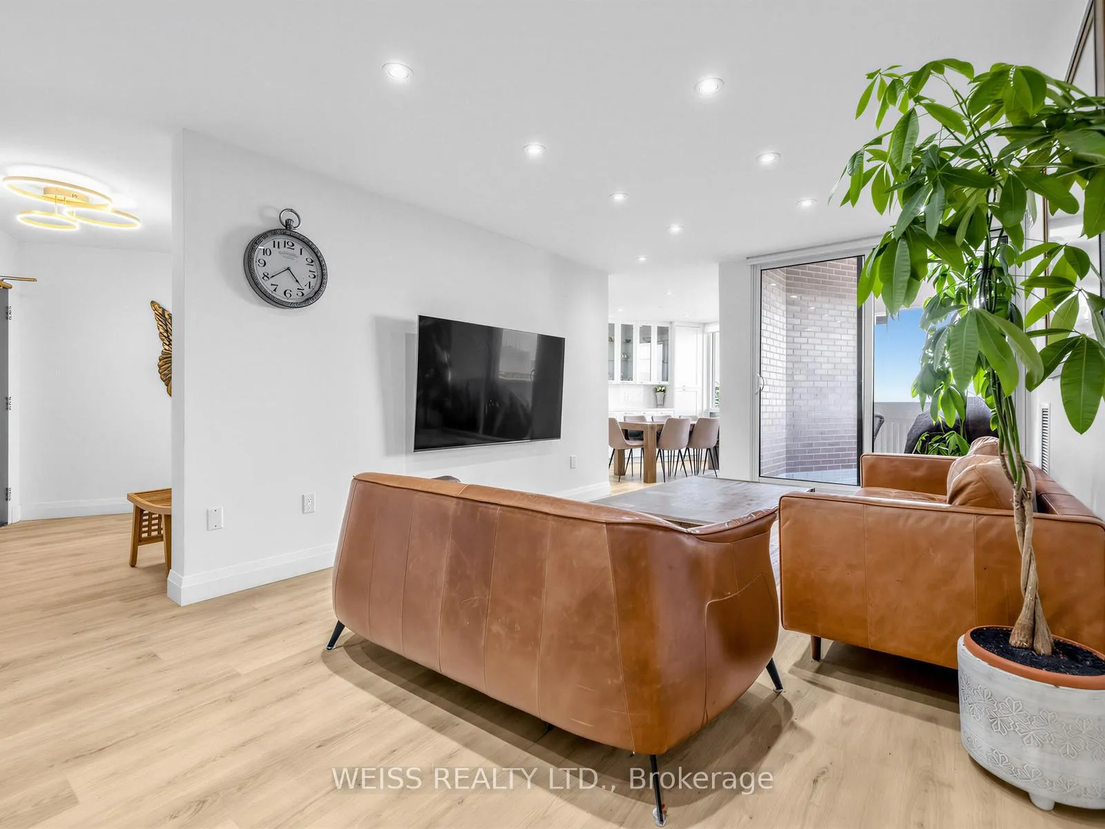 Photo 13 of Unit 1405, 150 Neptune Drive, Toronto, Englemount-Lawrence — HOMEH