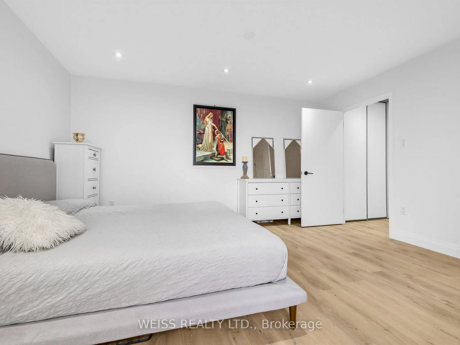 Photo 19 of Unit 1405, 150 Neptune Drive, Toronto, Englemount-Lawrence — HOMEH