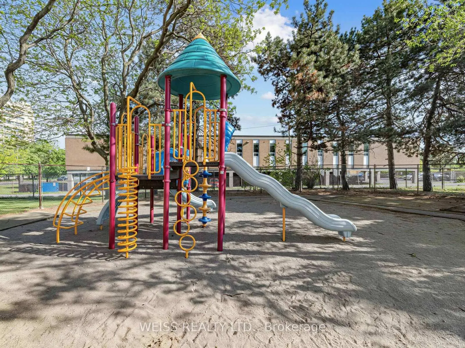 Photo 37 of Unit 1405, 150 Neptune Drive, Toronto, Englemount-Lawrence — HOMEH