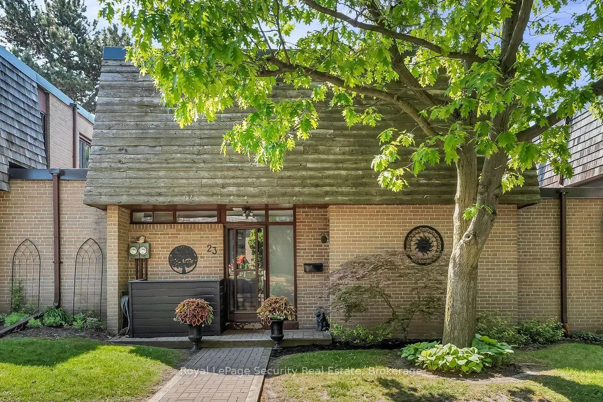 Photo 1 of 23 Raintree Path, Etobicoke, Eringate-Centennial-West Deane — HOMEH