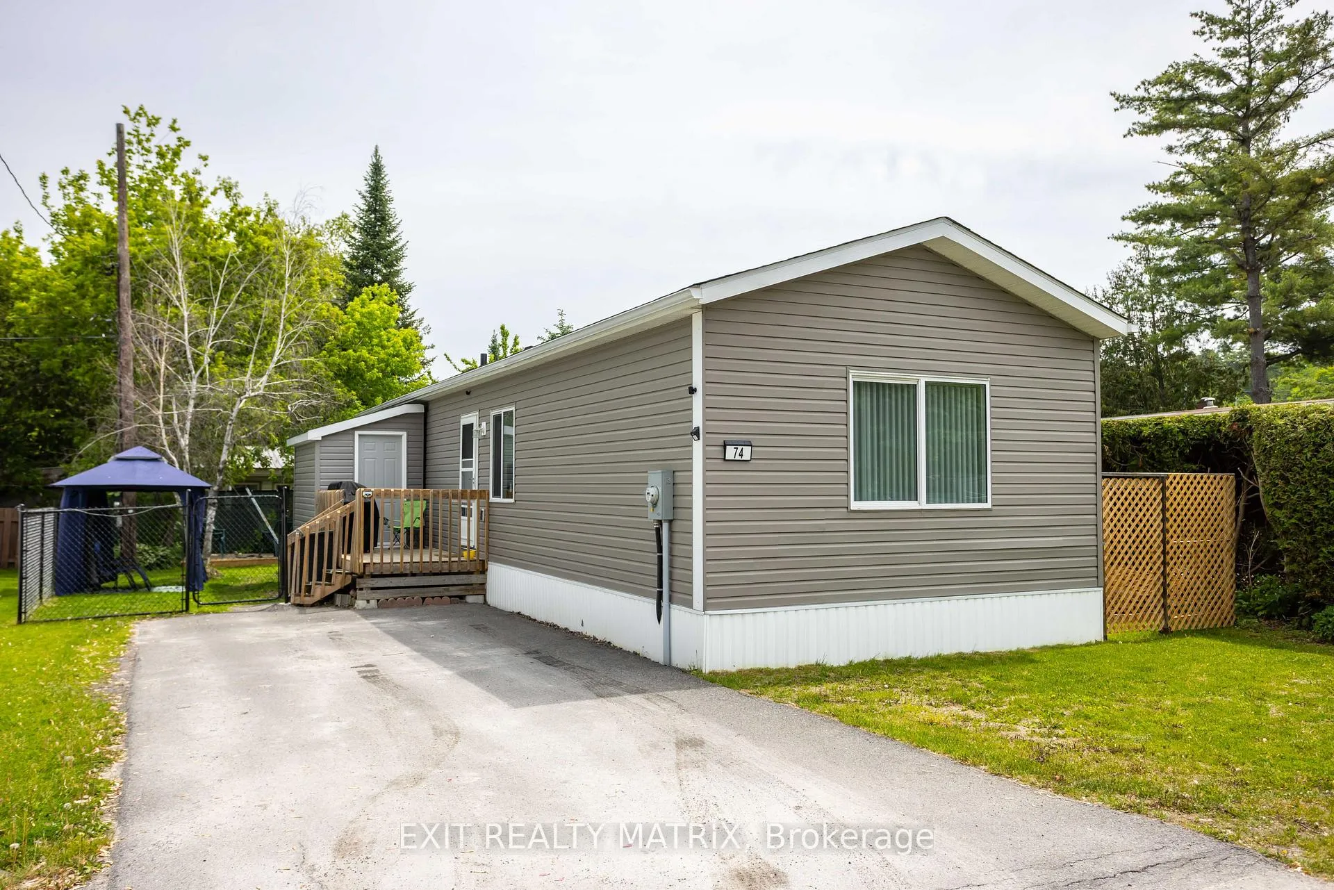 Photo 3 of Unit 74, 3535 St. Joseph Boulevard, Ottawa, Fallingbrook/Ridgemount — HOMEH