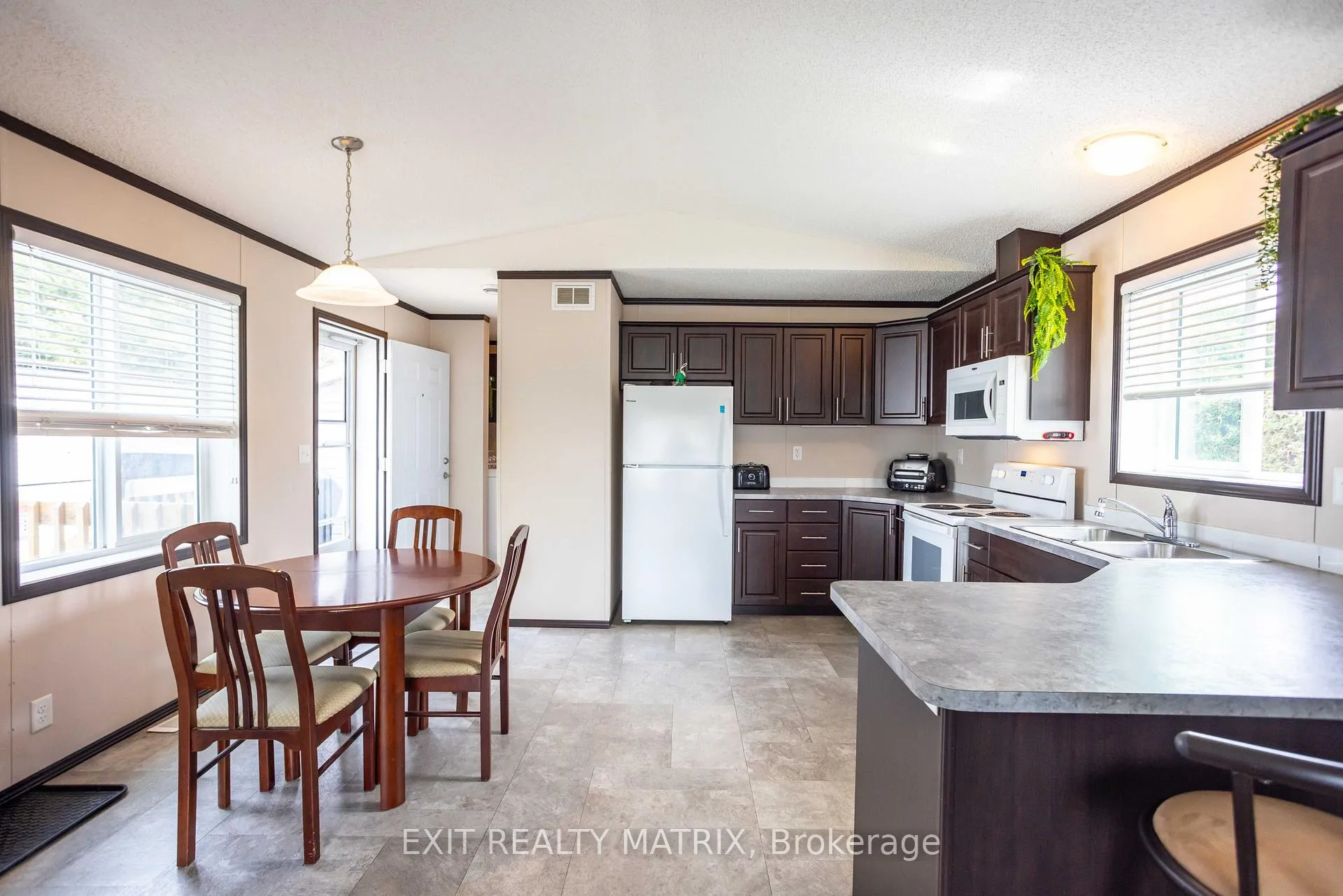 Photo 17 of Unit 74, 3535 St. Joseph Boulevard, Ottawa, Fallingbrook/Ridgemount — HOMEH