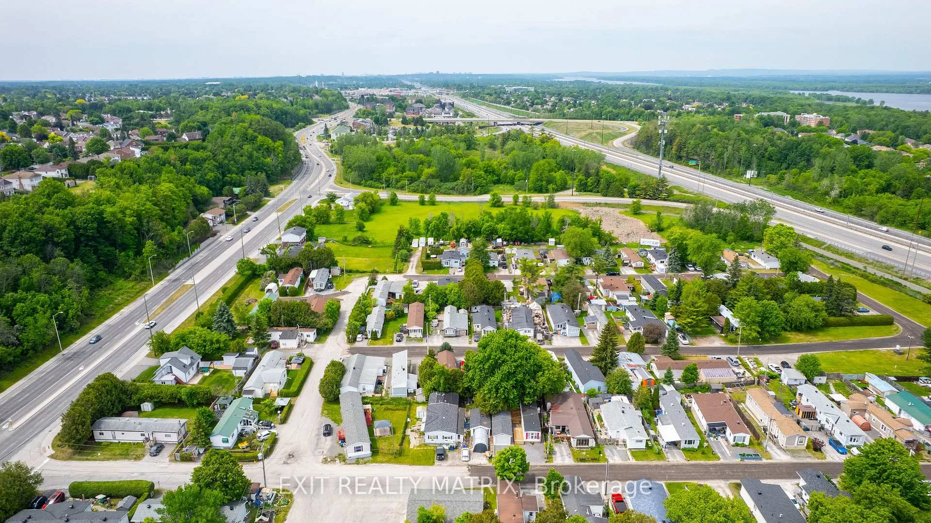 Photo 38 of Unit 74, 3535 St. Joseph Boulevard, Ottawa, Fallingbrook/Ridgemount — HOMEH