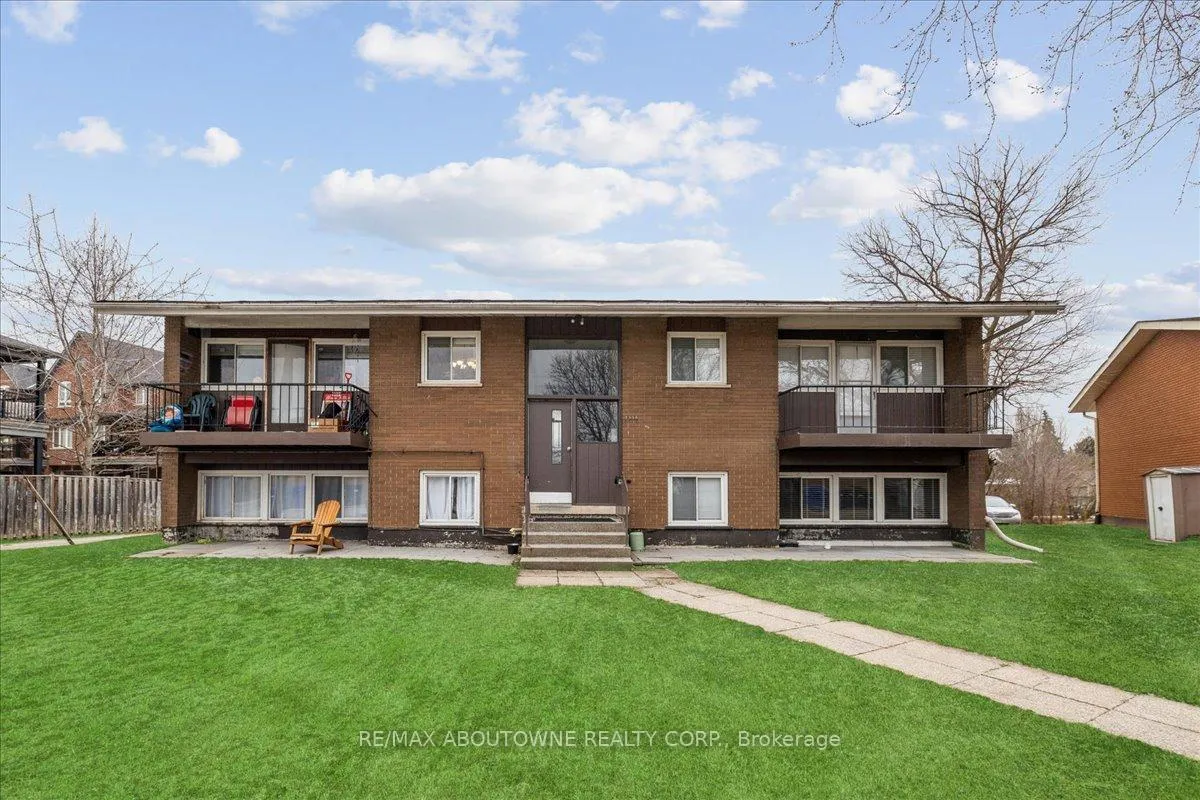 Front of Unit 3, 2350 Queensway Drive