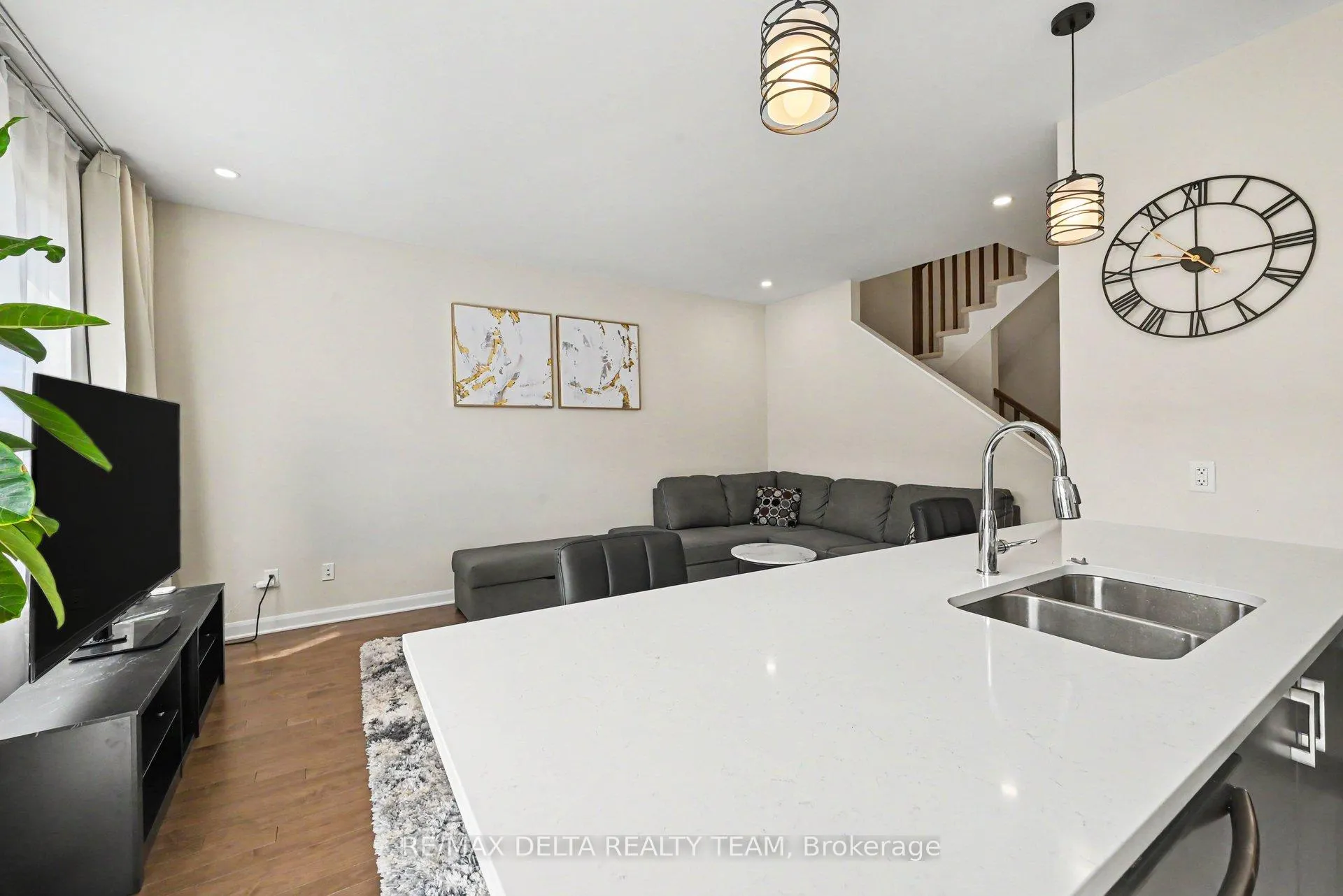 Photo 8 of 505 Convenire Row, Ottawa, Avalon West — HOMEH