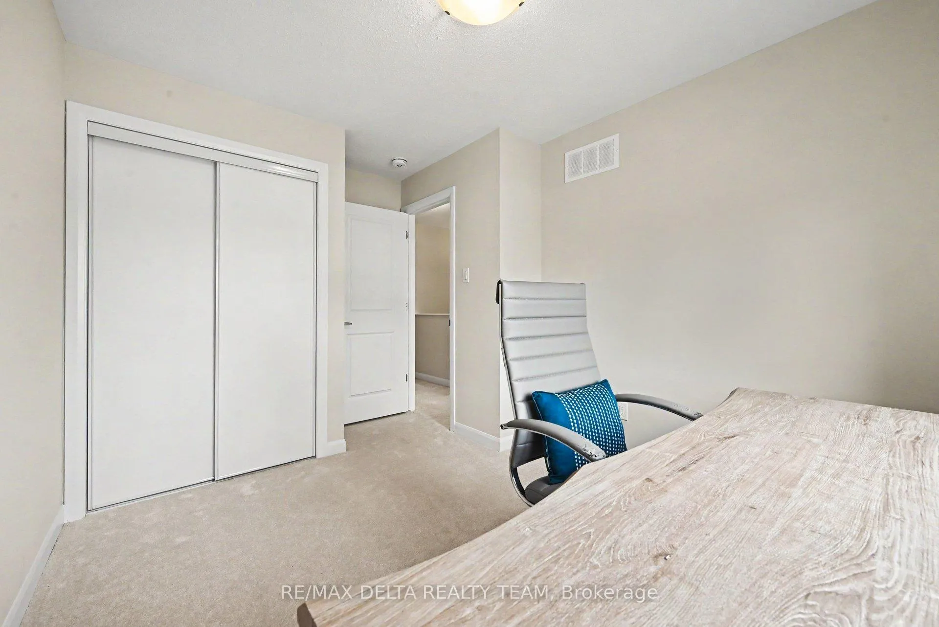 Photo 17 of 505 Convenire Row, Ottawa, Avalon West — HOMEH