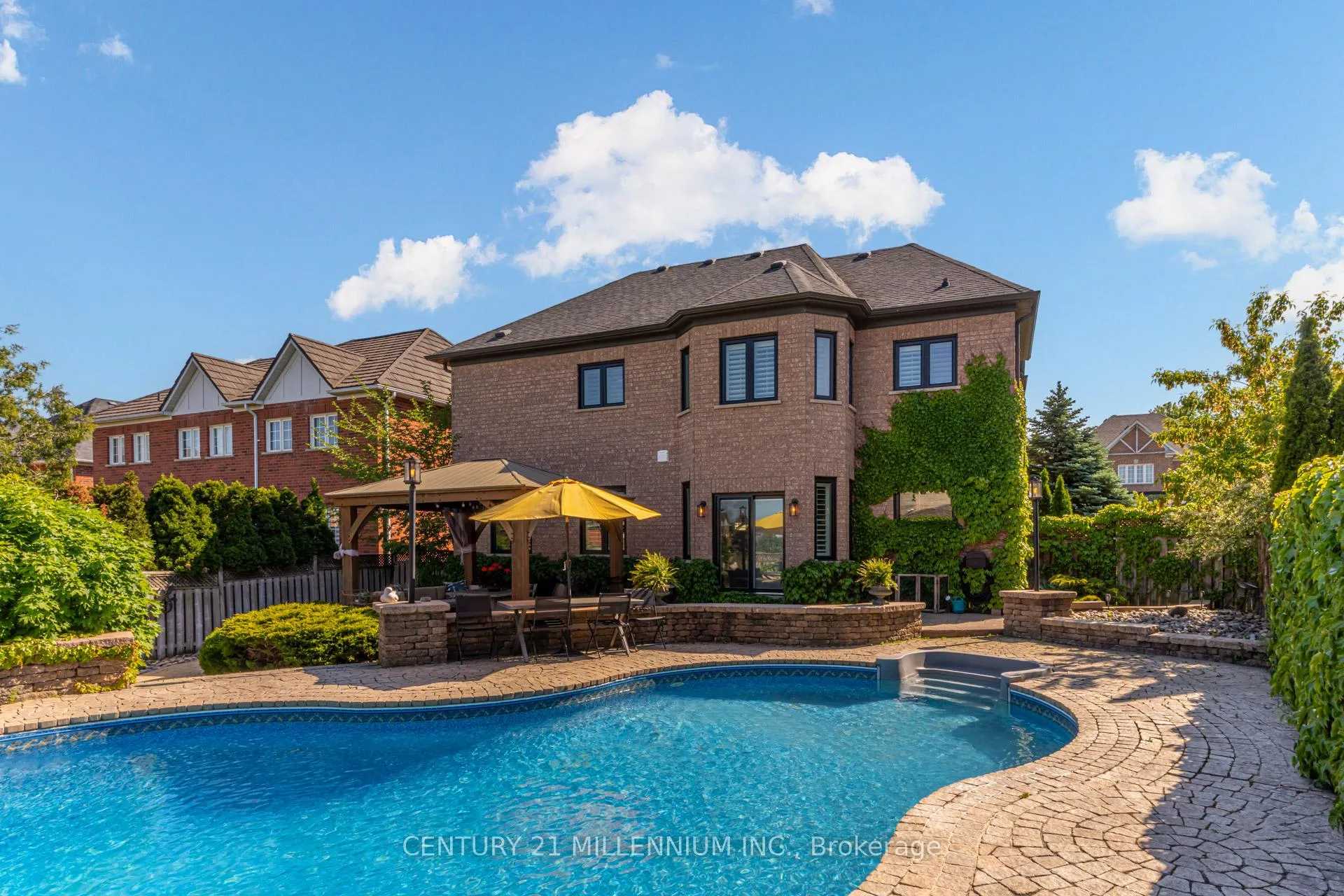 Photo 26 of 38 Hillson Court, Brampton, Vales of Castlemore — HOMEH