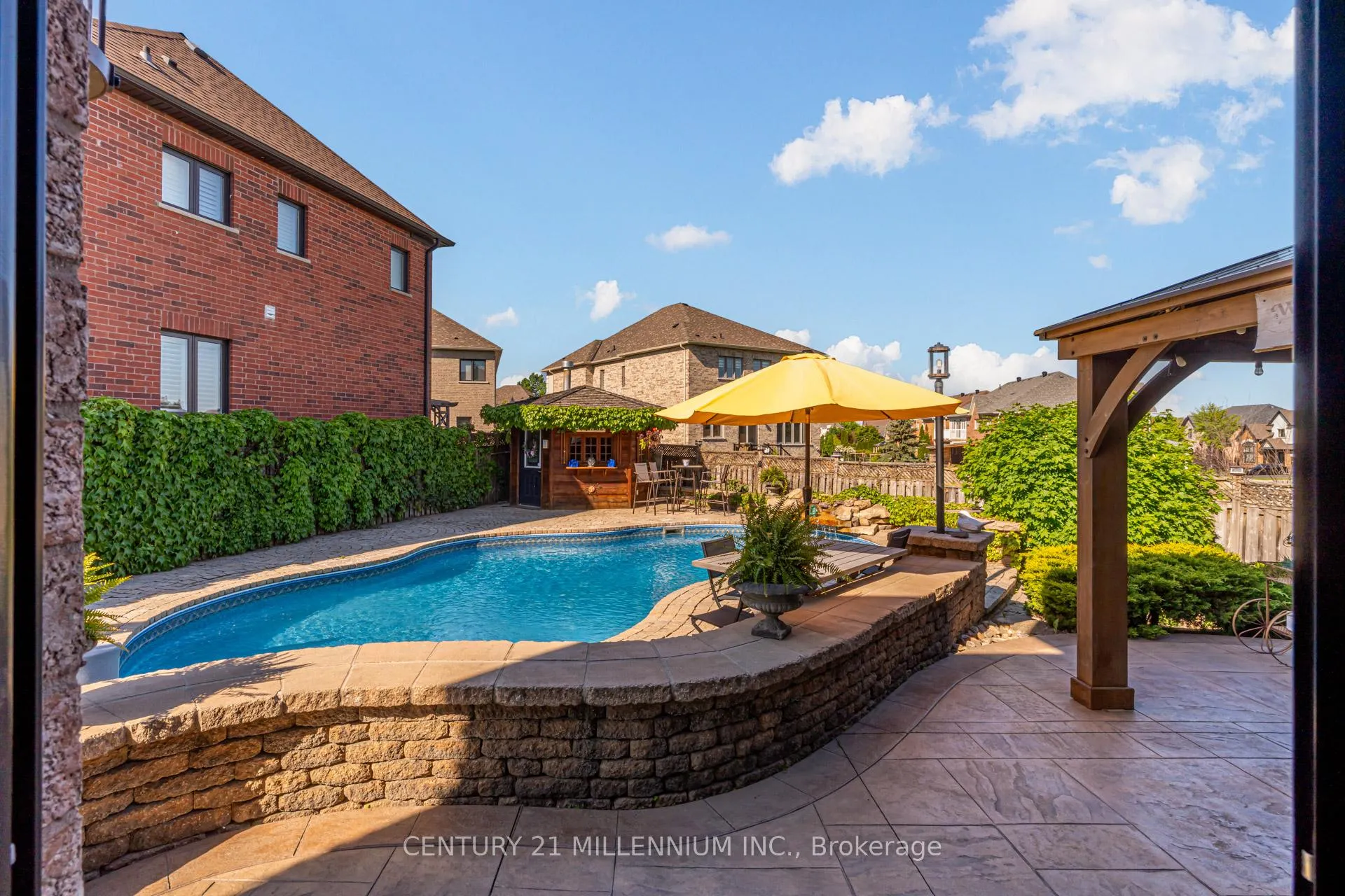 Photo 27 of 38 Hillson Court, Brampton, Vales of Castlemore — HOMEH