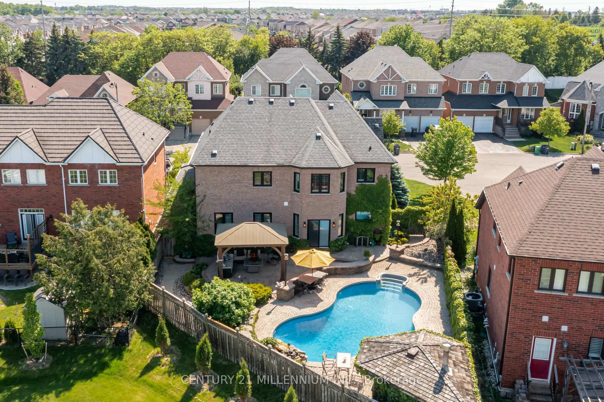 Photo 28 of 38 Hillson Court, Brampton, Vales of Castlemore — HOMEH
