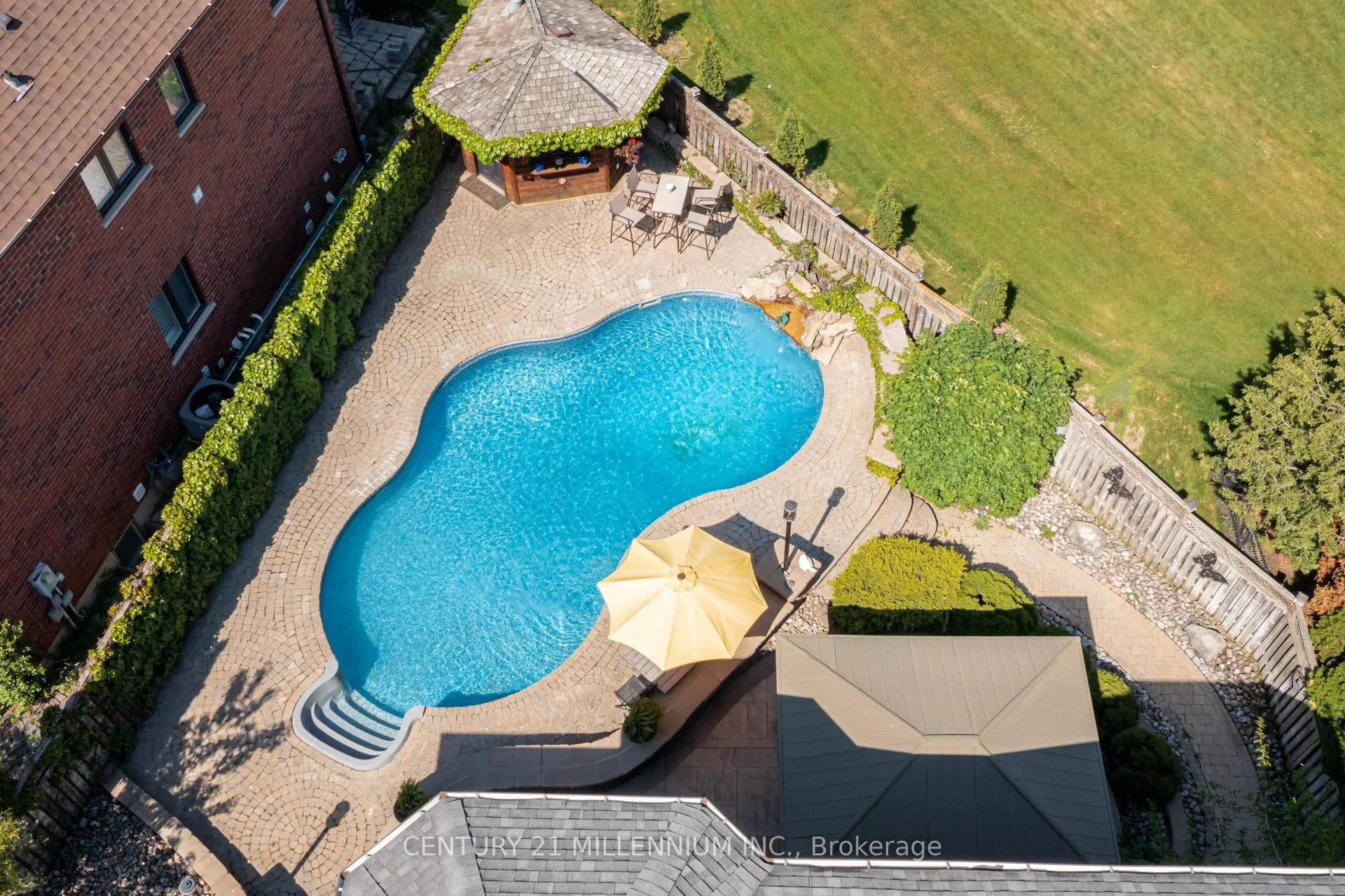 Photo 31 of 38 Hillson Court, Brampton, Vales of Castlemore — HOMEH