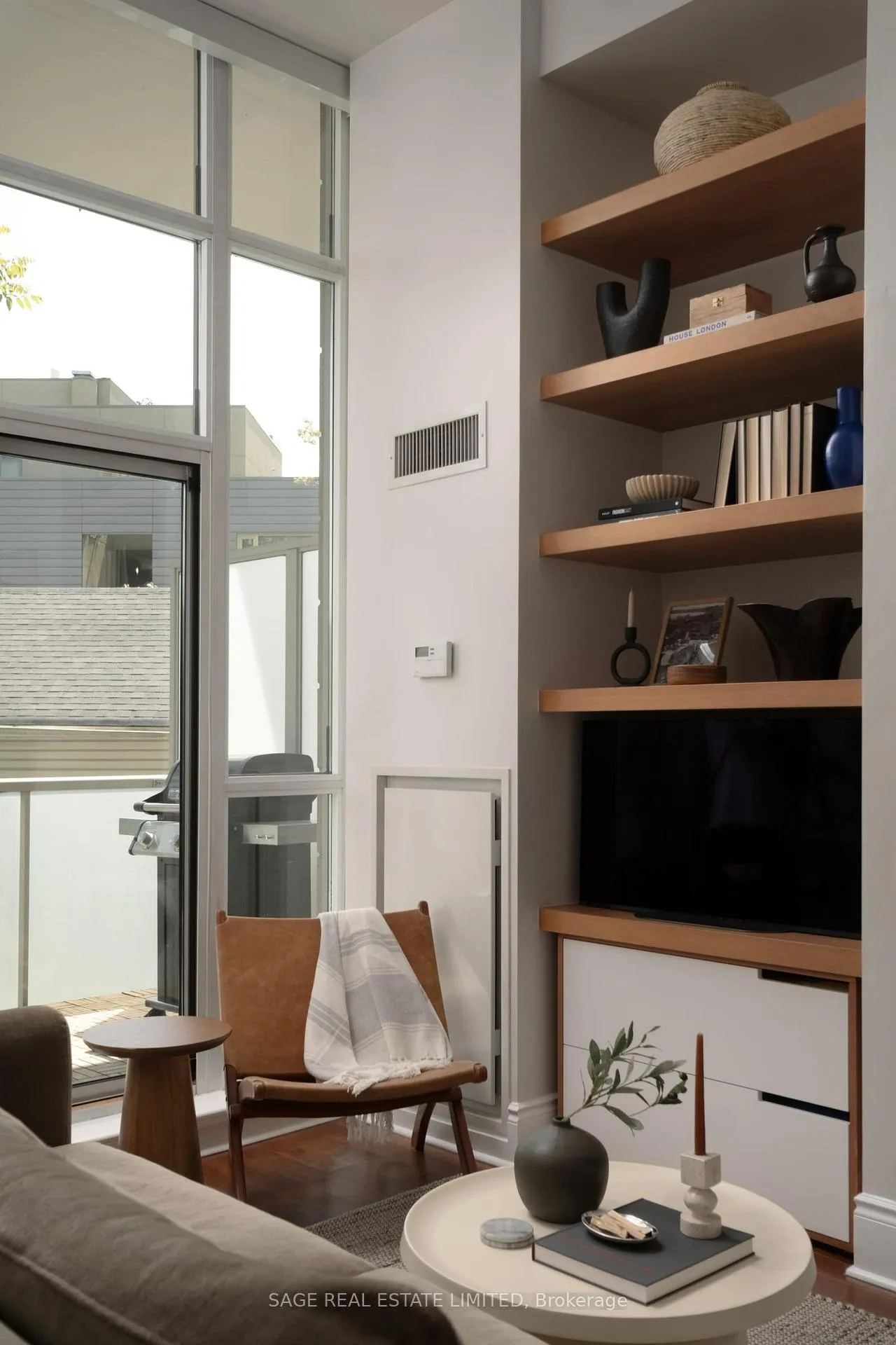 Photo 7 of Unit 210, 437 Roncesvalles Avenue, Toronto, Roncesvalles — HOMEH