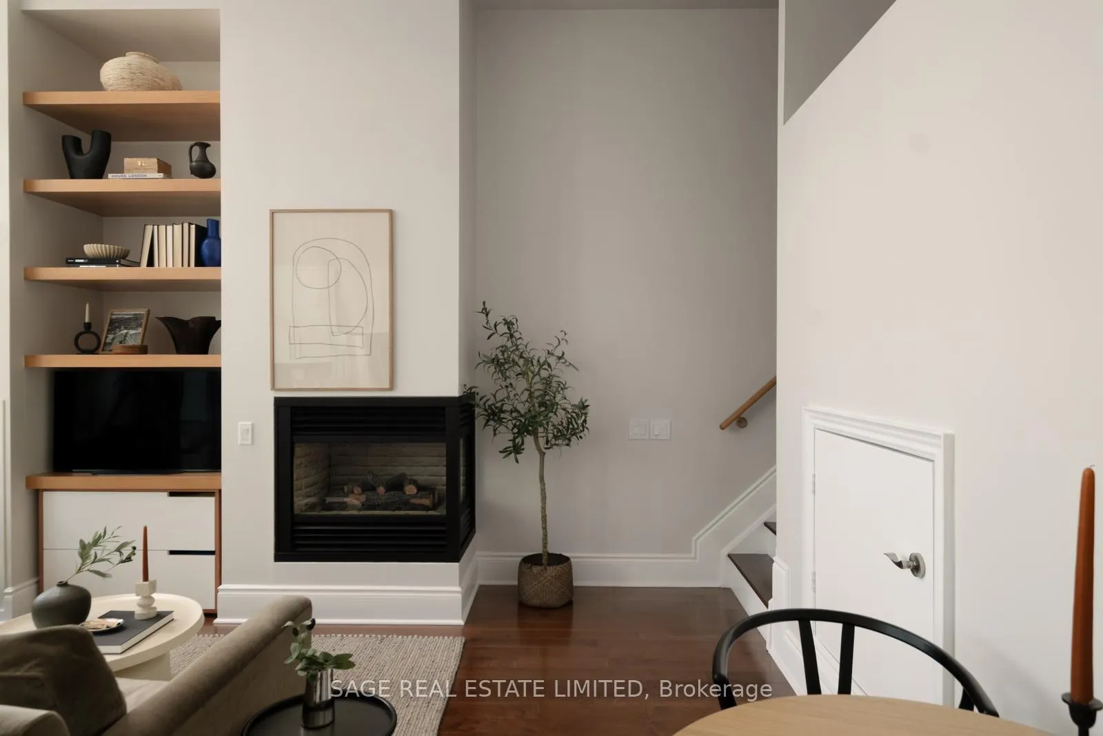 Photo 9 of Unit 210, 437 Roncesvalles Avenue, Toronto, Roncesvalles — HOMEH
