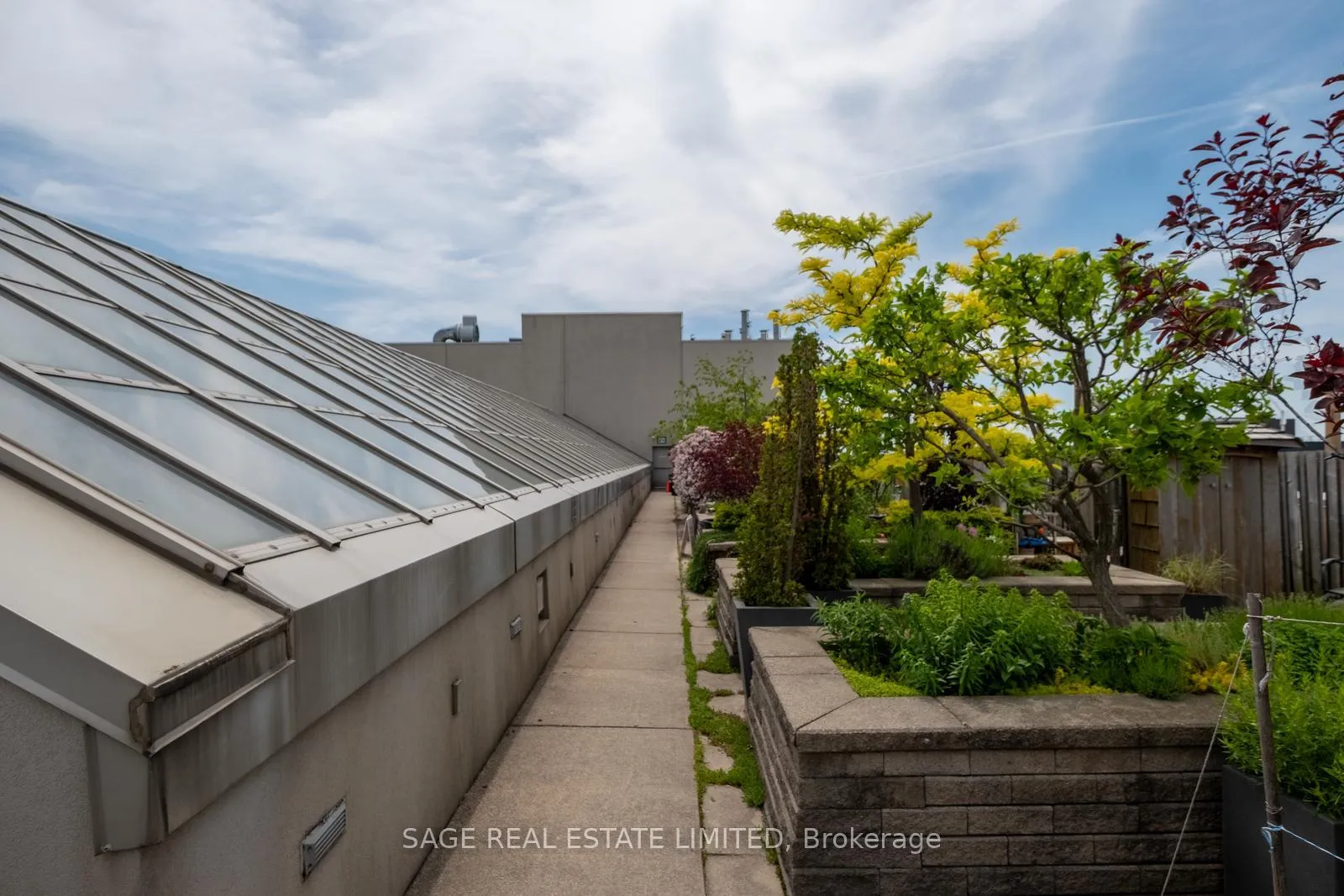 Photo 36 of Unit 210, 437 Roncesvalles Avenue, Toronto, Roncesvalles — HOMEH