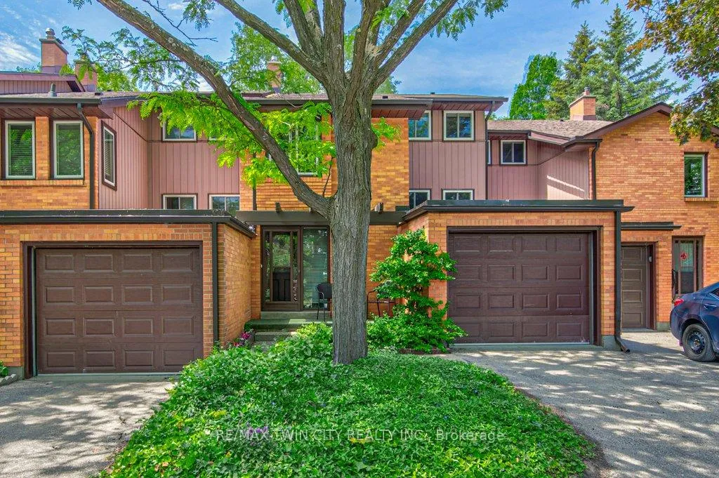 Front of Unit 13, 206 Candlewood Crescent