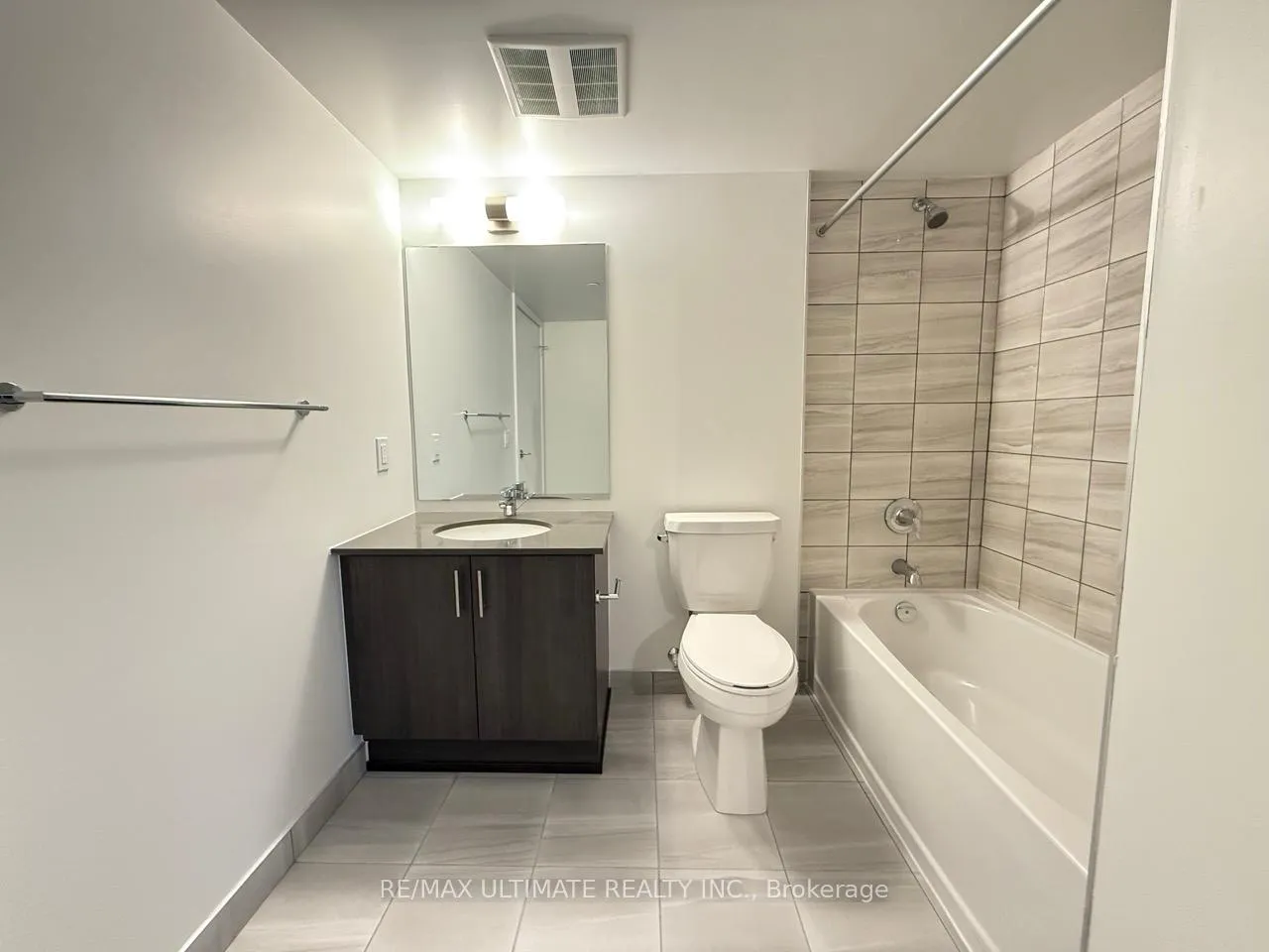 Photo 7 of Unit 1105, 1010 Sandy Beach Road, Pickering, Bay Ridges — HOMEH