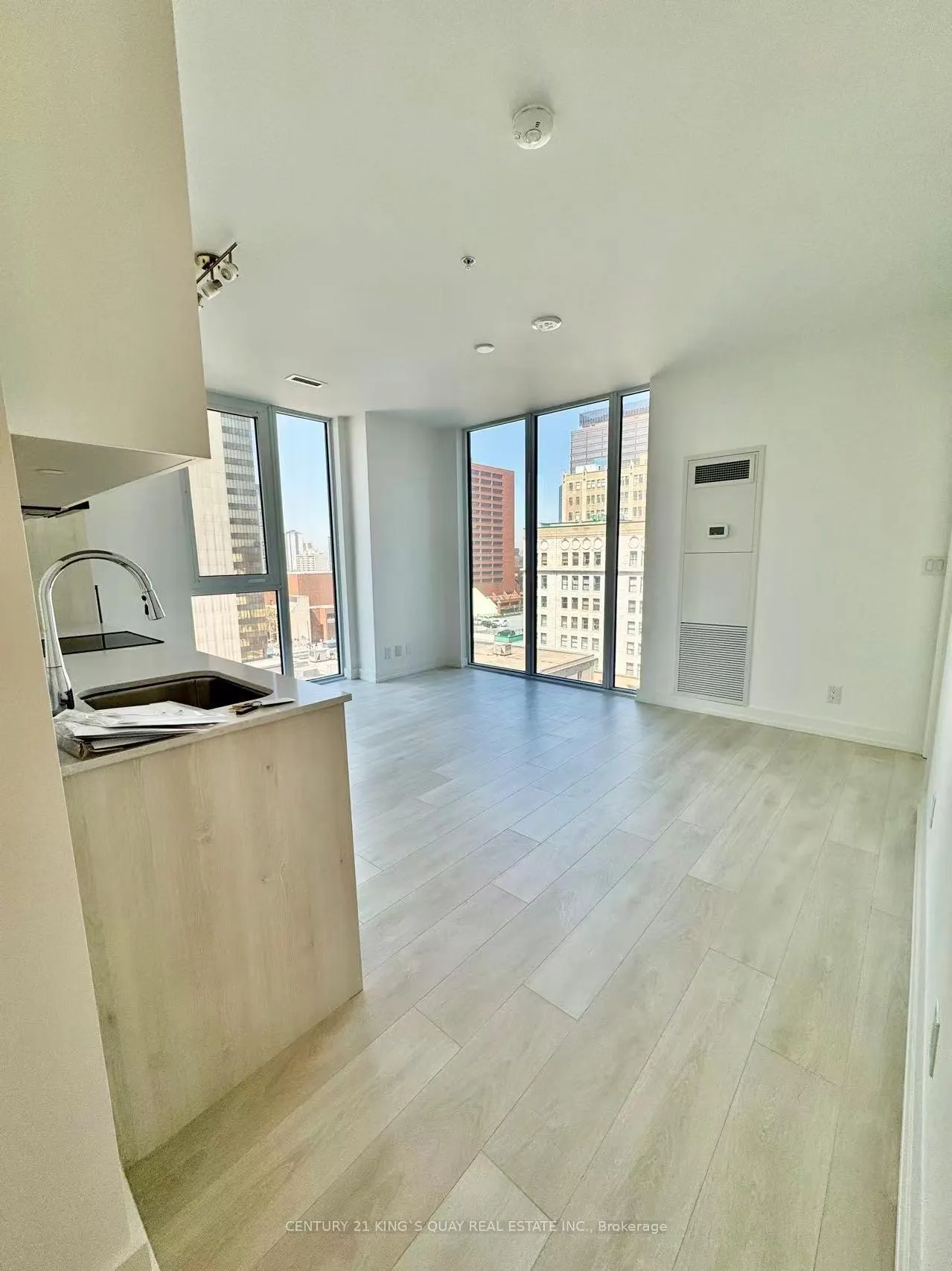 Photo 9 of Unit 1002, 75 James Street S, Hamilton, Corktown — HOMEH