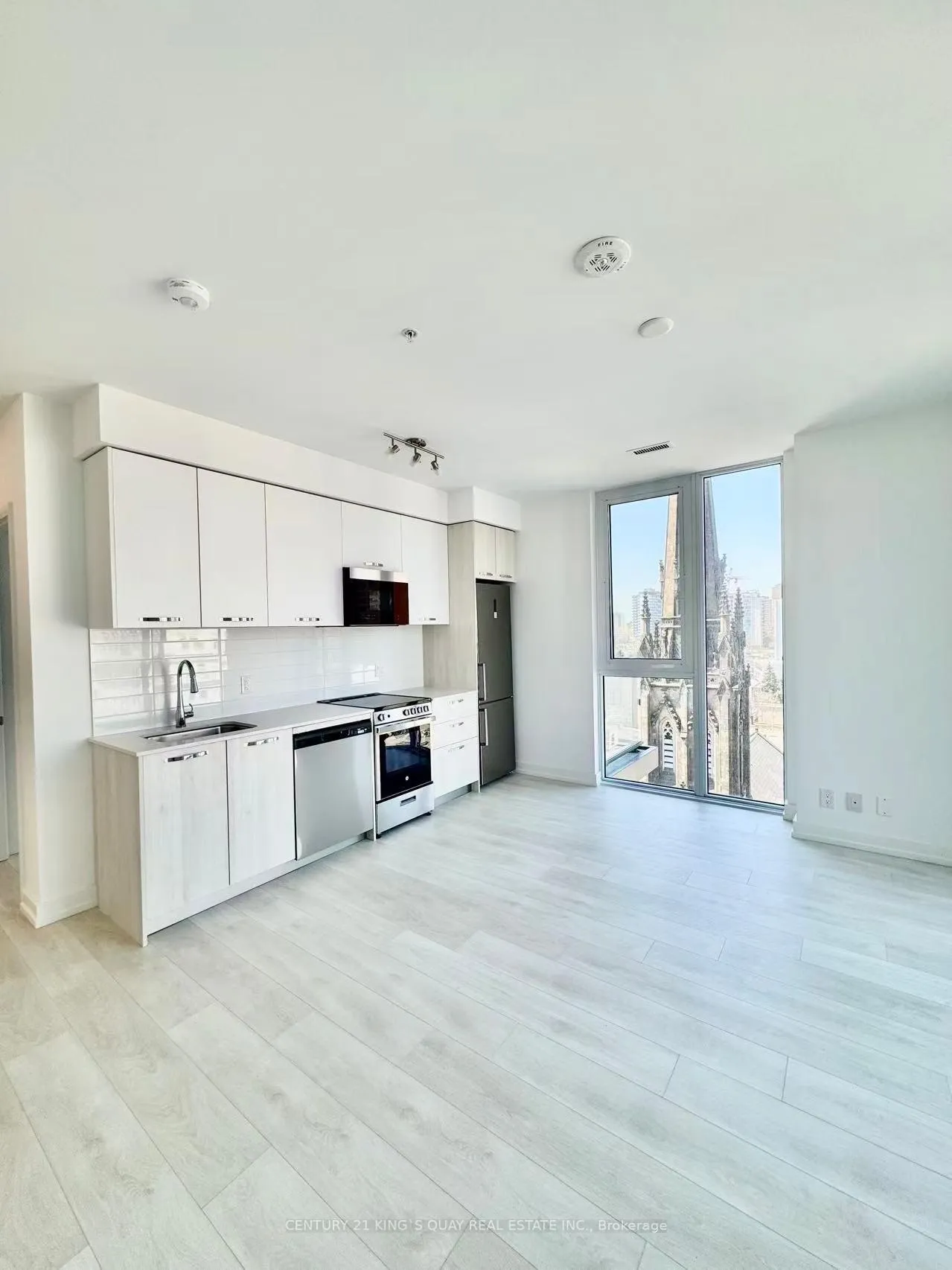 Photo 11 of Unit 1002, 75 James Street S, Hamilton, Corktown — HOMEH