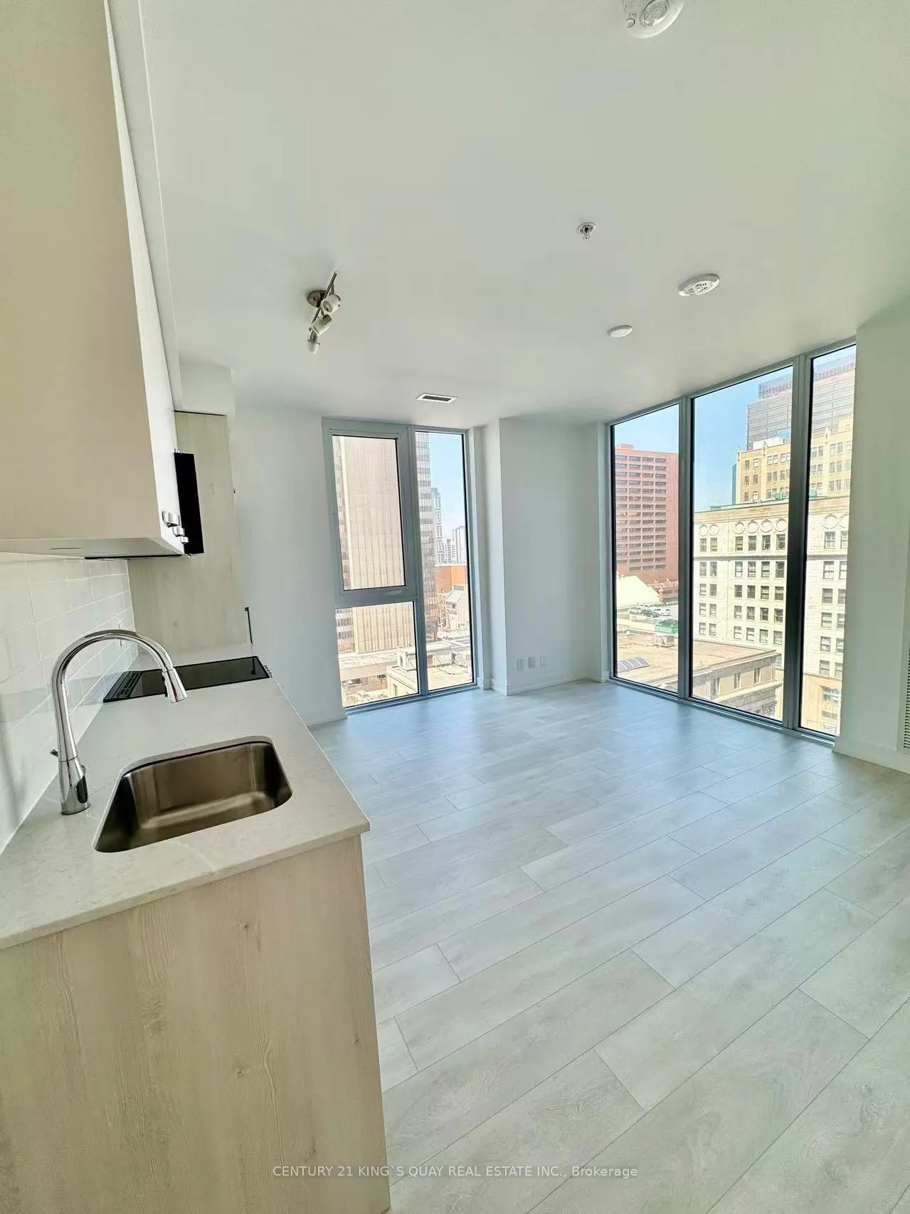 Photo 12 of Unit 1002, 75 James Street S, Hamilton, Corktown — HOMEH