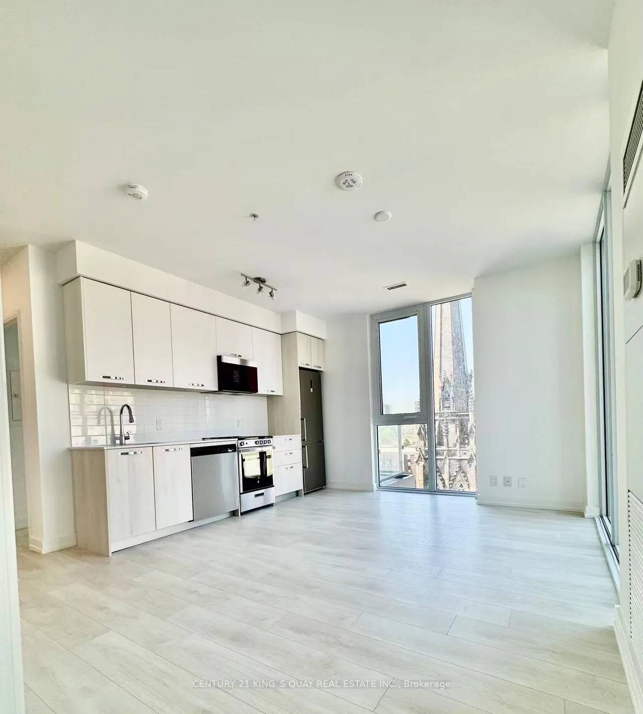 Photo 17 of Unit 1002, 75 James Street S, Hamilton, Corktown — HOMEH