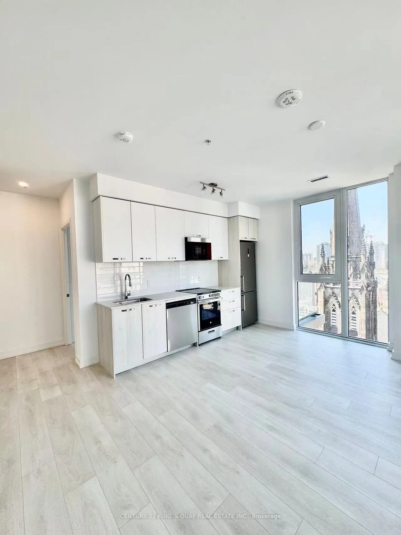 Photo 18 of Unit 1002, 75 James Street S, Hamilton, Corktown — HOMEH