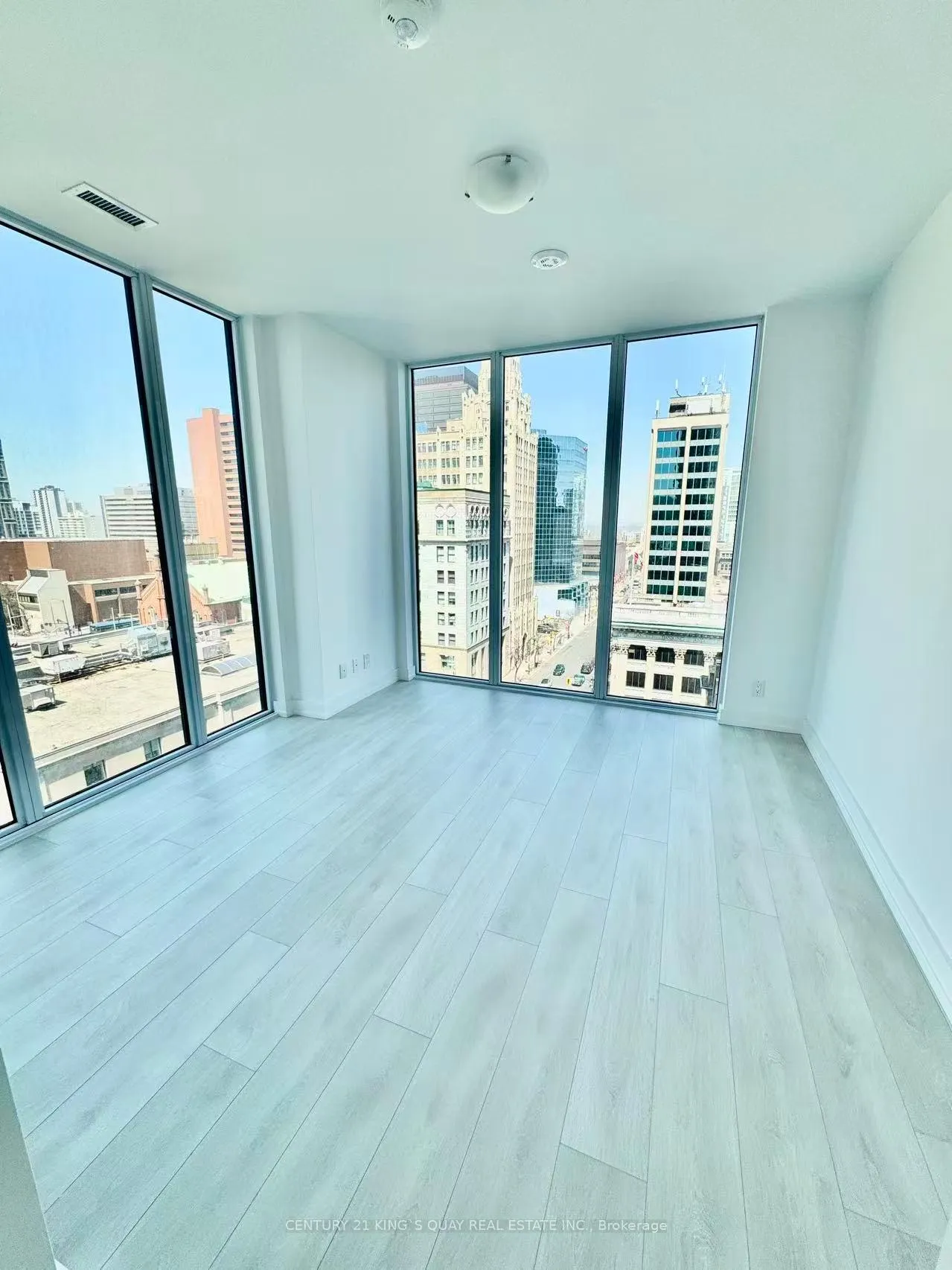 Photo 25 of Unit 1002, 75 James Street S, Hamilton, Corktown — HOMEH
