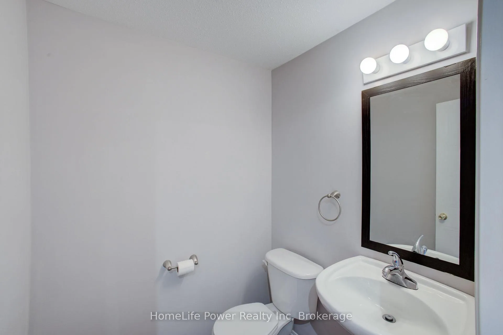Photo 10 of 53 Prosperity Drive, Kitchener, Larentian West — HOMEH