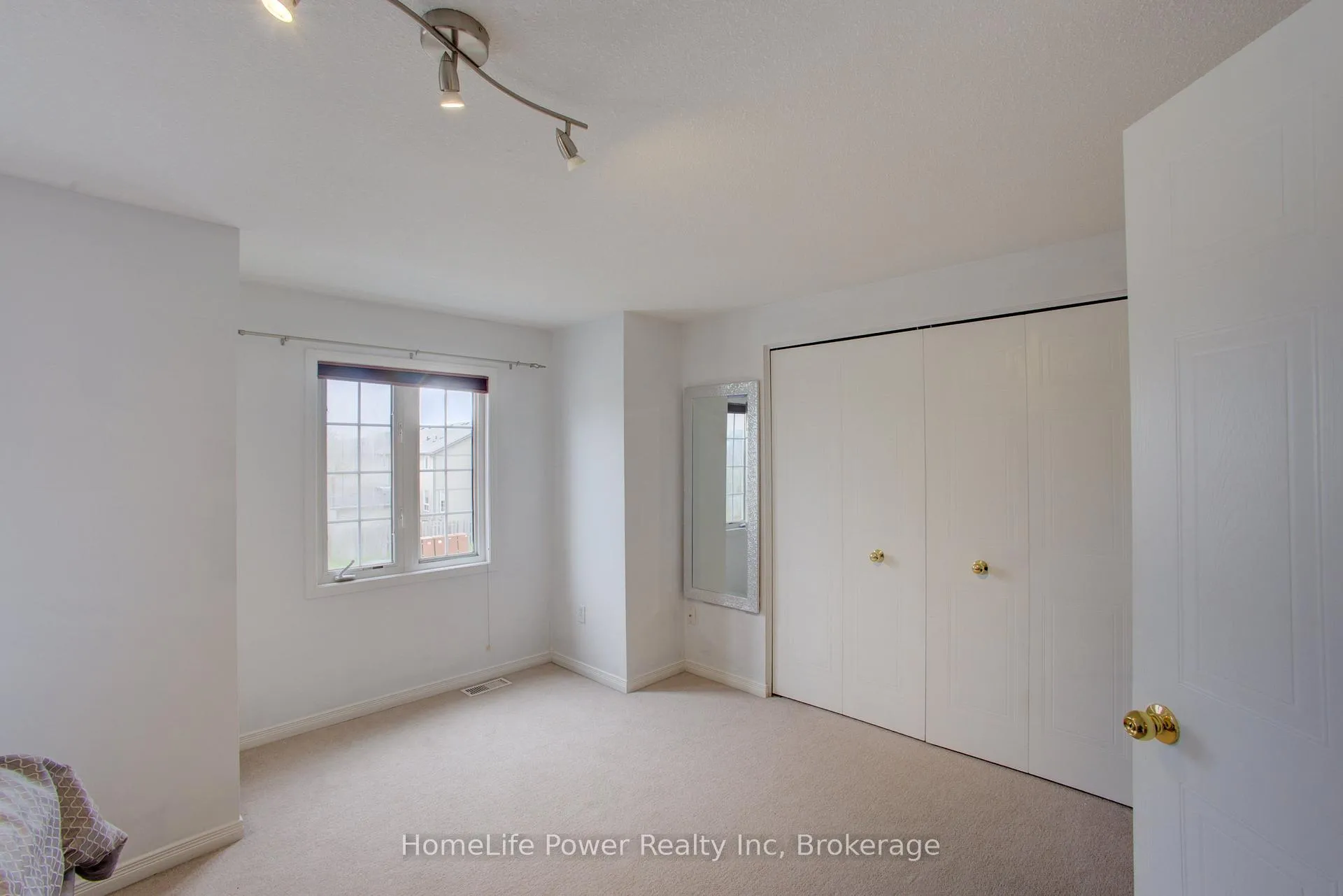 Photo 14 of 53 Prosperity Drive, Kitchener, Larentian West — HOMEH