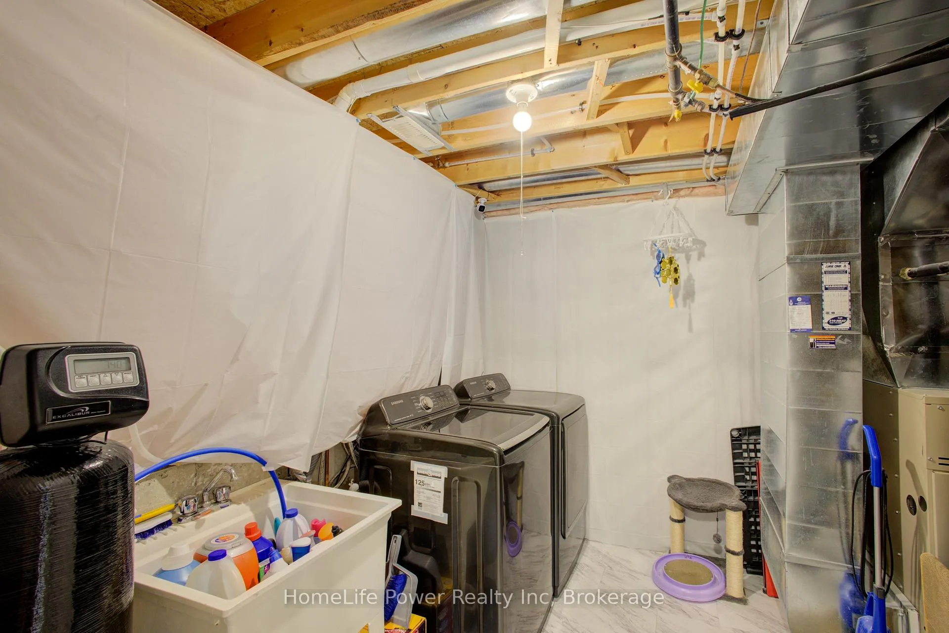 Photo 23 of 53 Prosperity Drive, Kitchener, Larentian West — HOMEH