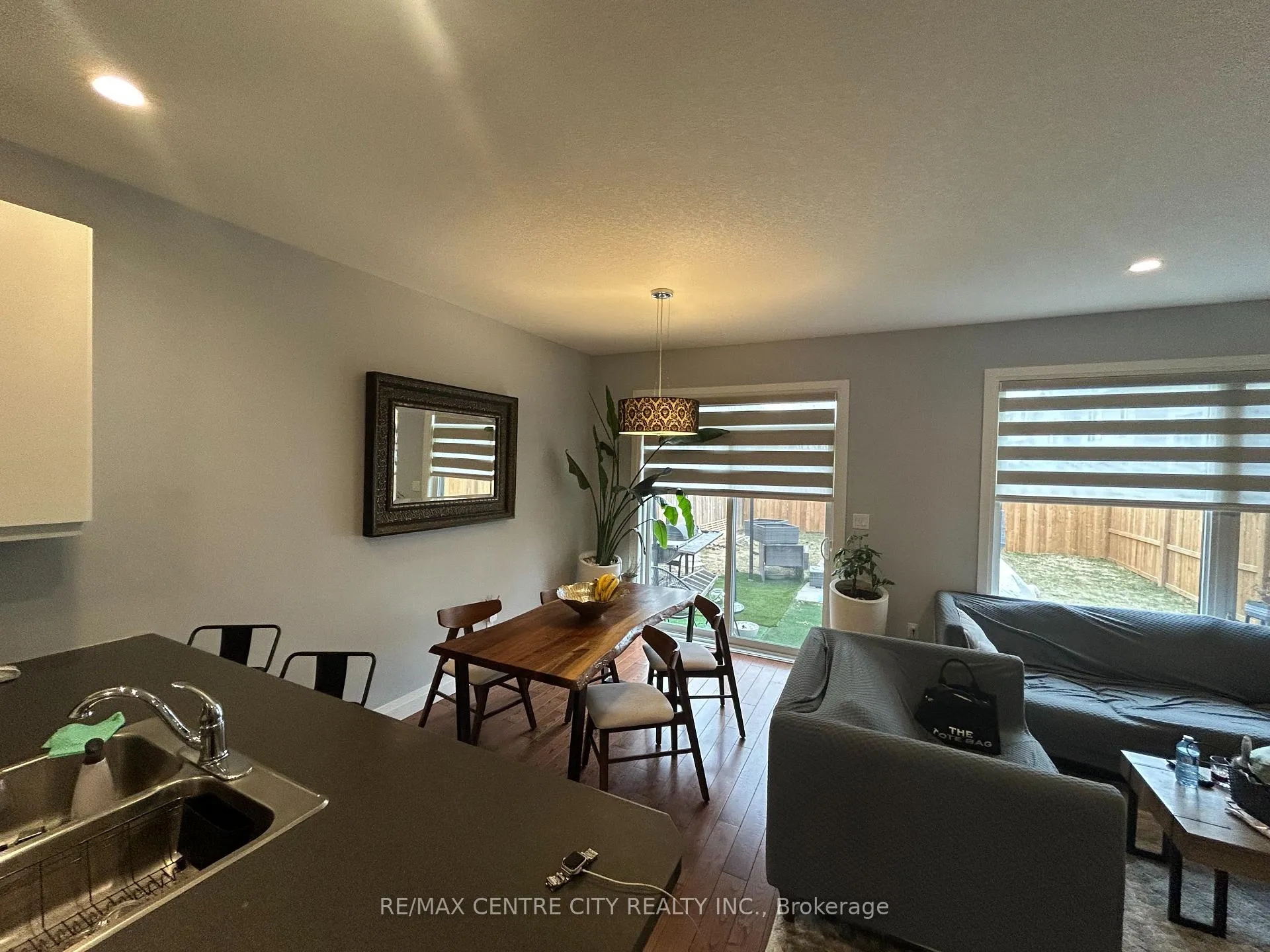 Photo 8 of 751 Freeport Street, London, North E — HOMEH