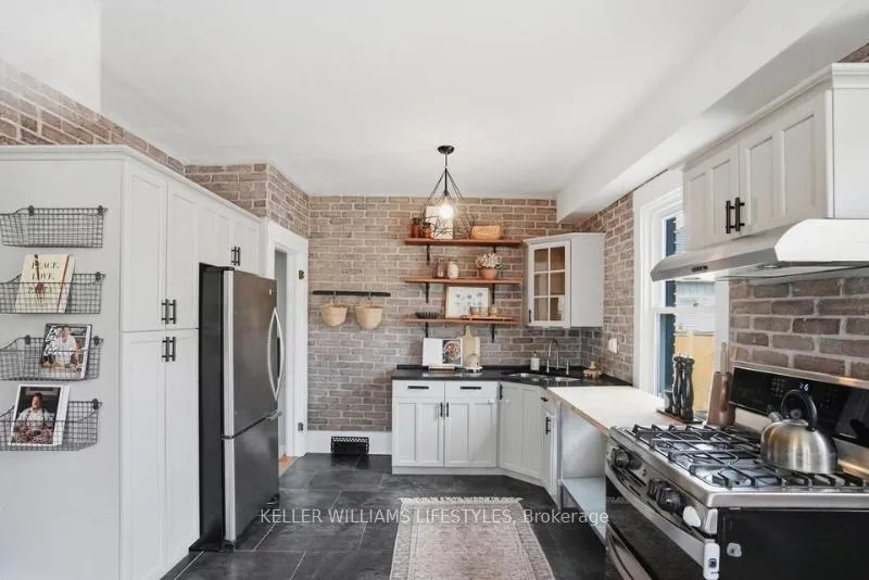 Photo 6 of 88 Tecumseh Avenue E, London, South F — HOMEH