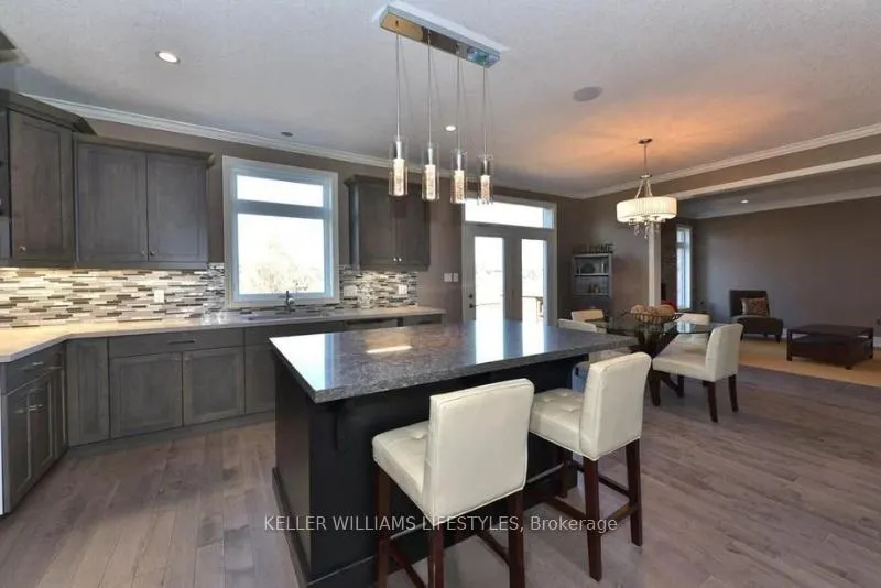 Photo 48 of 3135 Pincombe Drive, London, South W — HOMEH