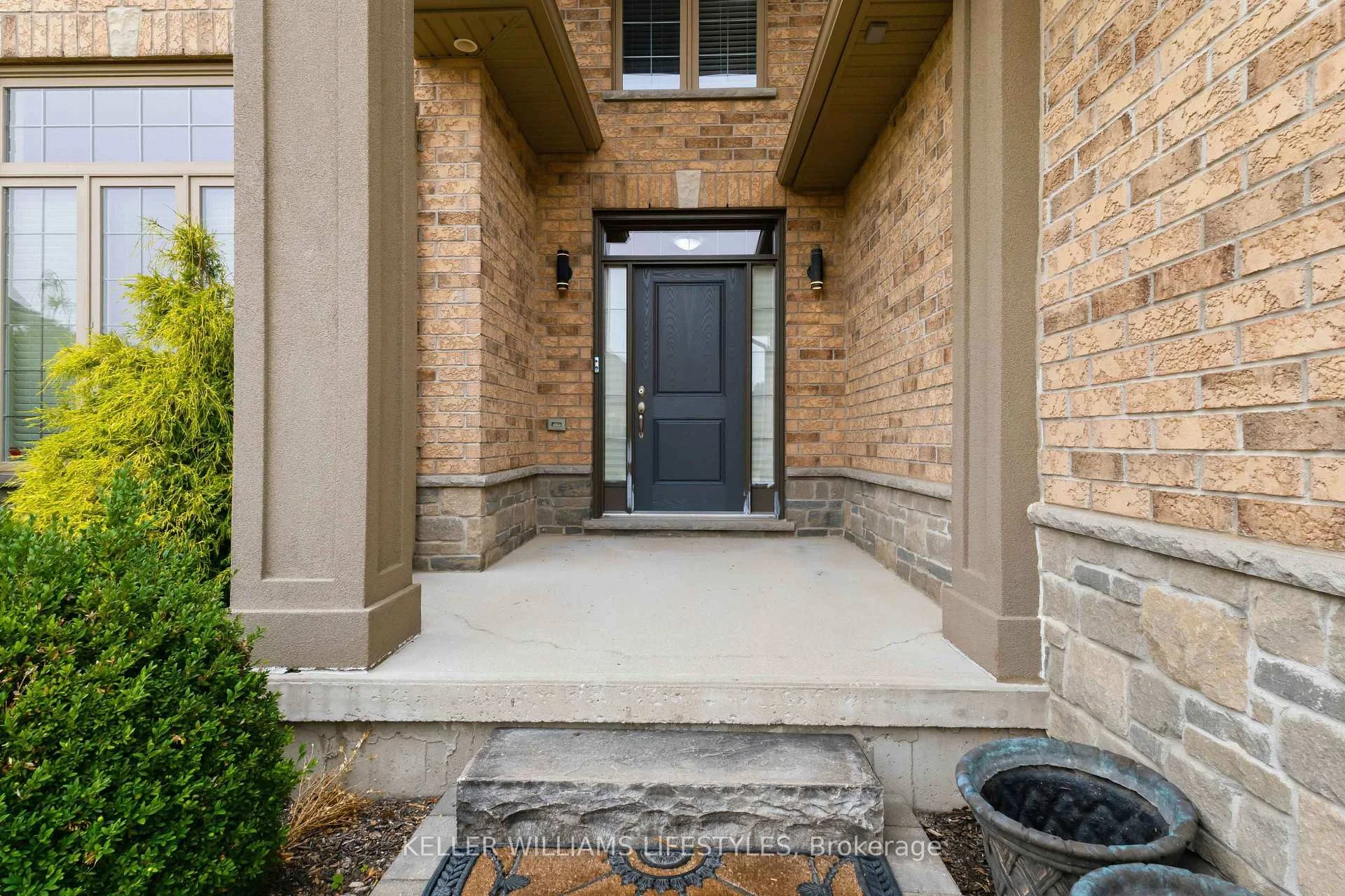 Photo 7 of 3135 Pincombe Drive, London, South W — HOMEH