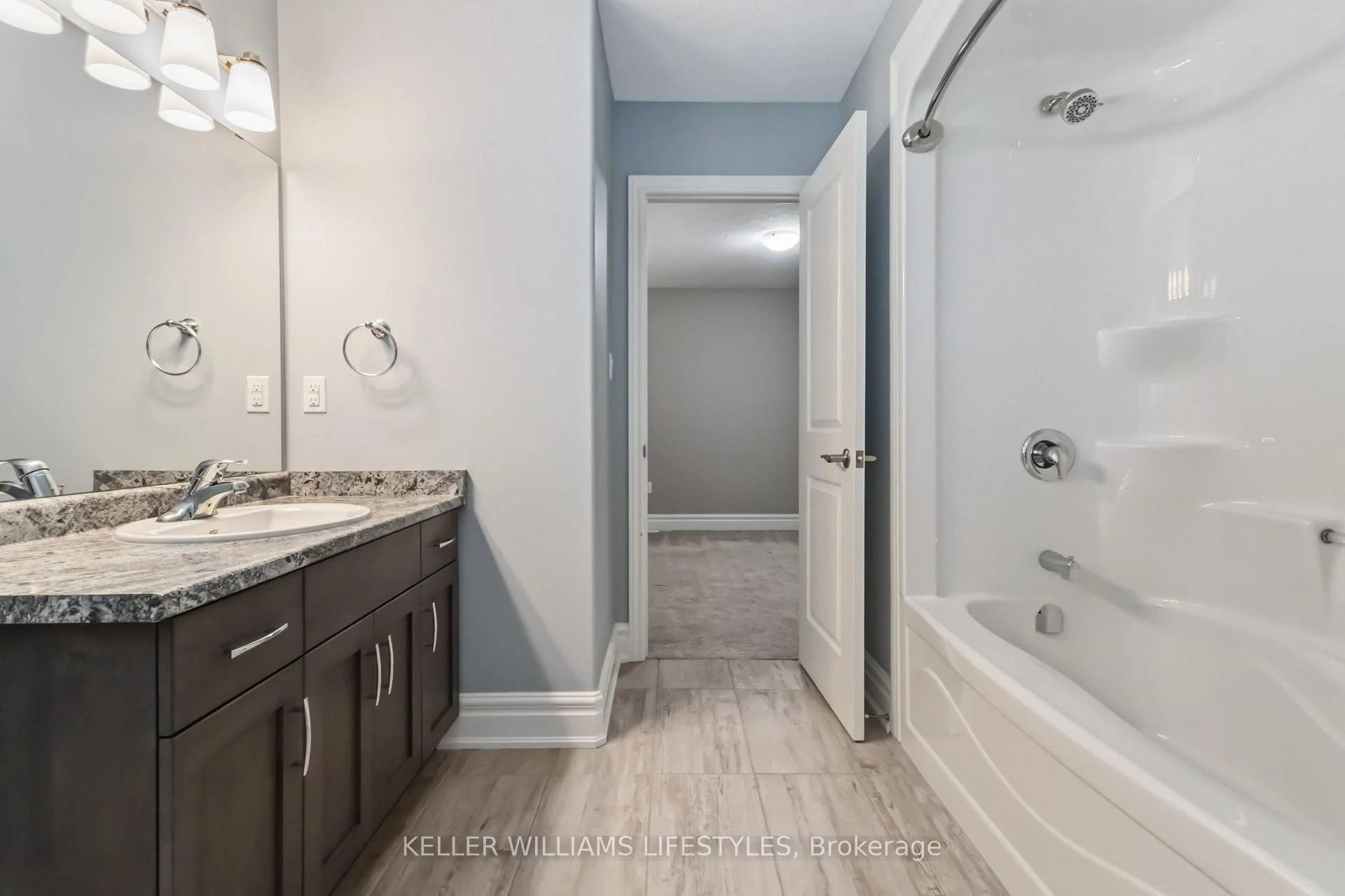 Photo 28 of 3135 Pincombe Drive, London, South W — HOMEH
