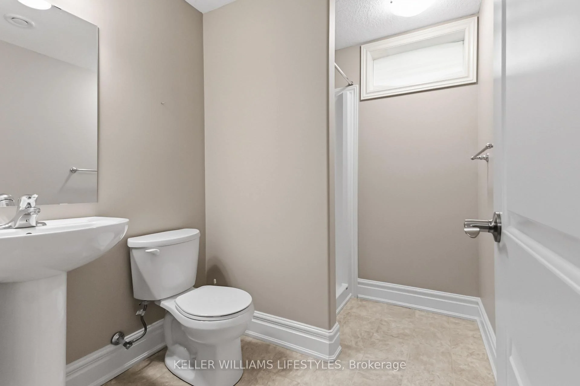 Photo 33 of 3135 Pincombe Drive, London, South W — HOMEH
