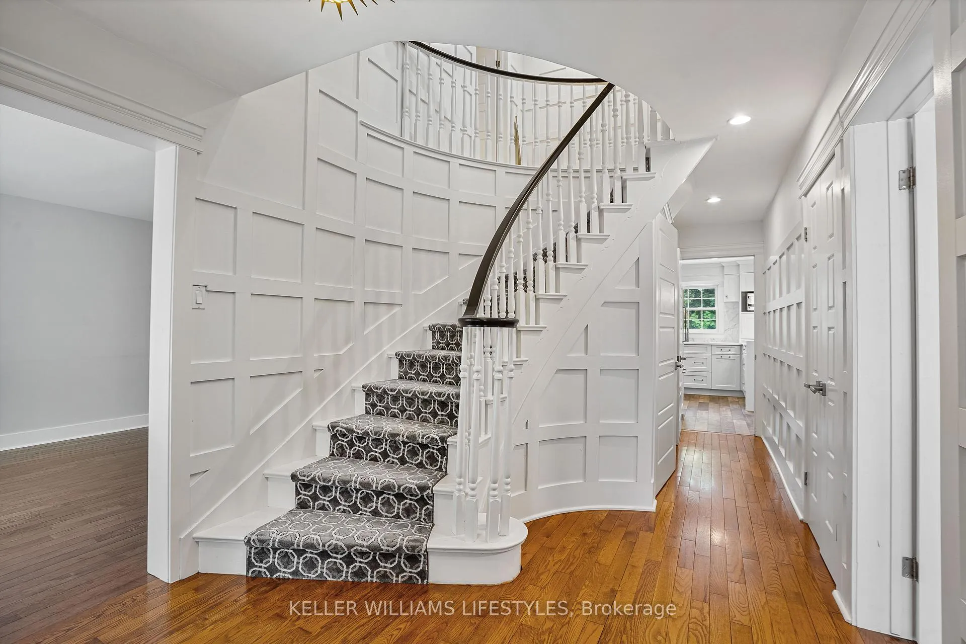 Photo 5 of 1713 Phillbrook Crescent, London, North B — HOMEH