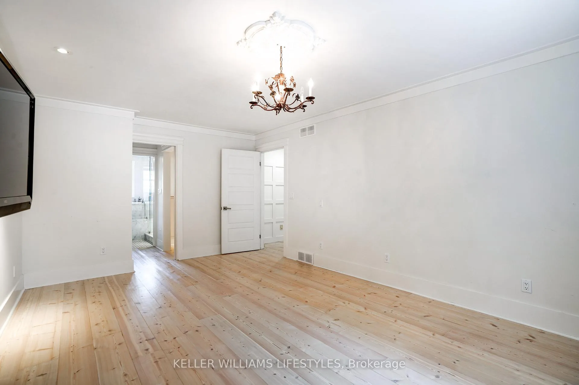 Photo 28 of 1713 Phillbrook Crescent, London, North B — HOMEH