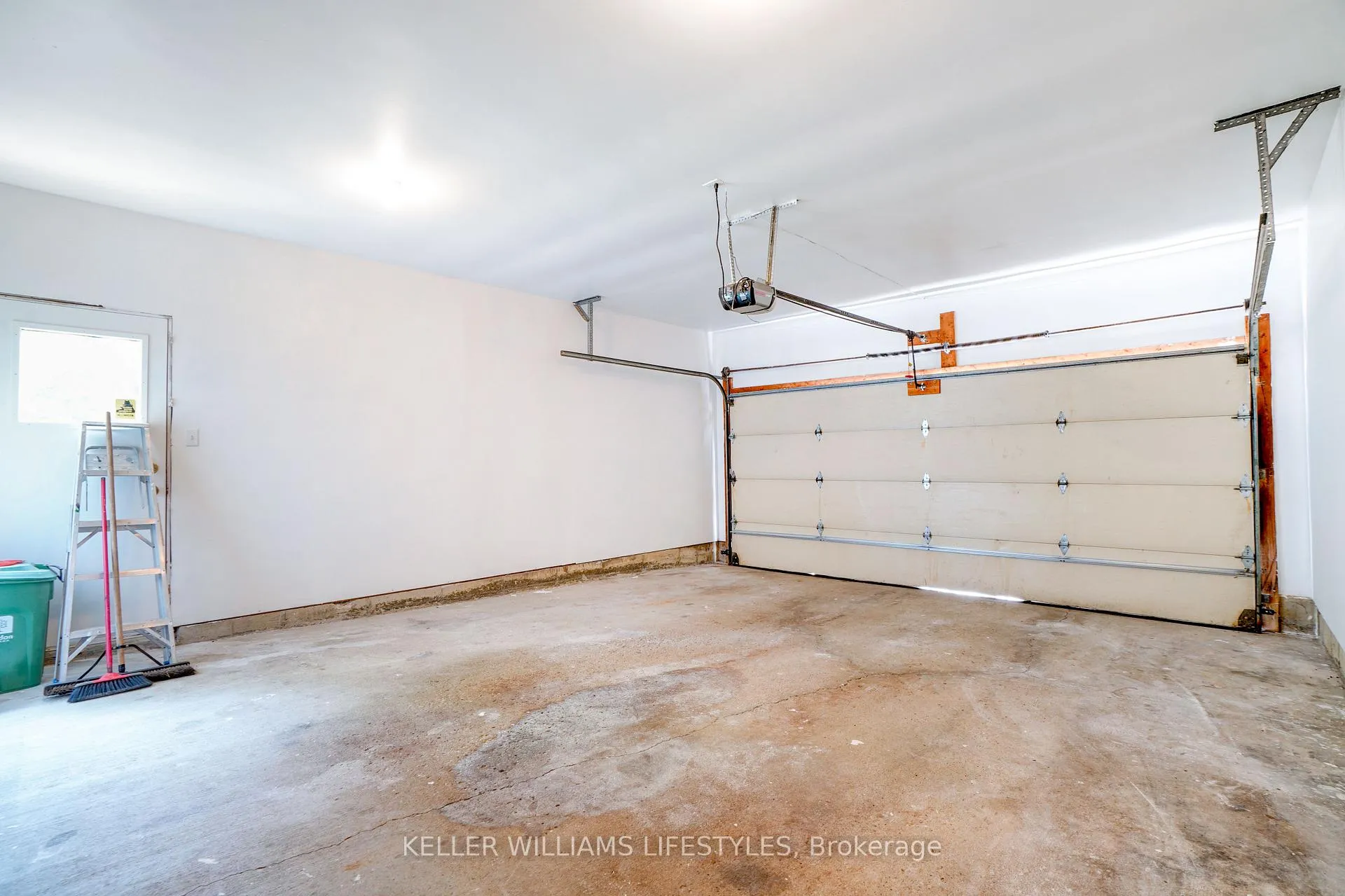 Photo 44 of 1713 Phillbrook Crescent, London, North B — HOMEH