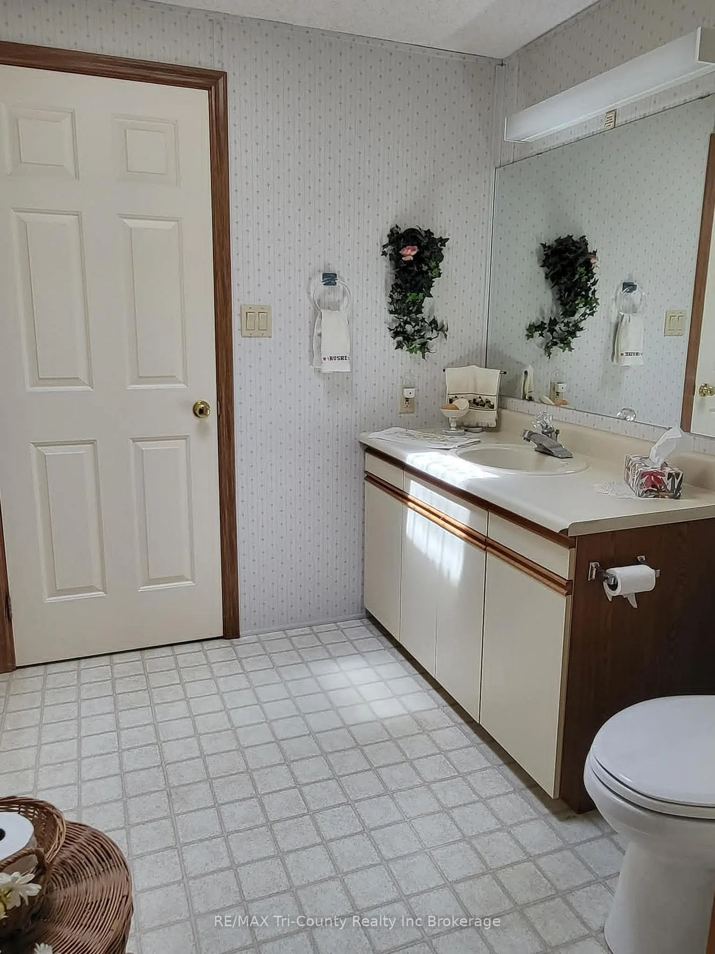 Photo 11 of 21 5th Street, Norfolk, Rural Middleton — HOMEH