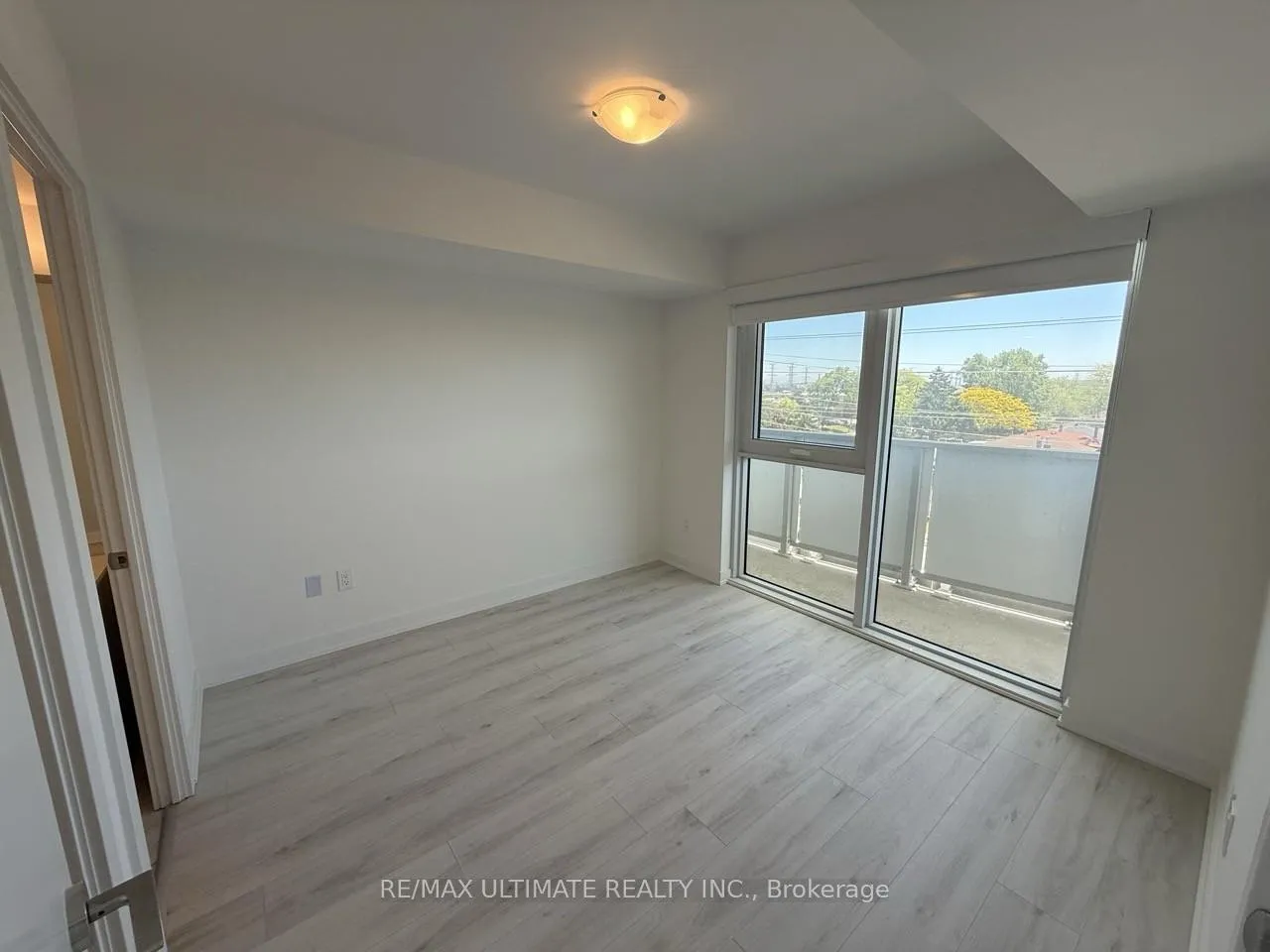 Photo 7 of Unit 311, 1010 Sandy Beach Road, Pickering, Bay Ridges — HOMEH