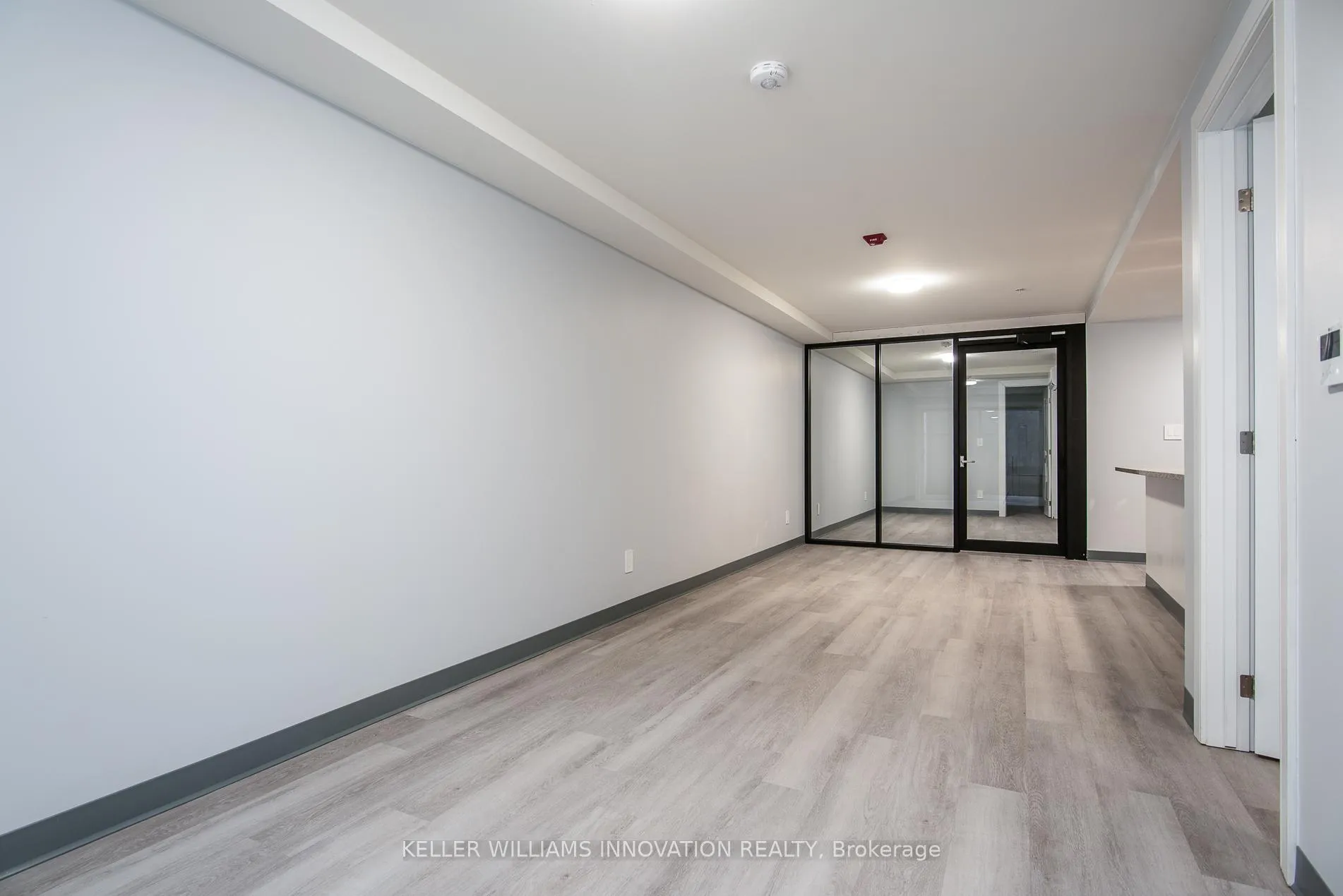 Photo 11 of Unit 002, 10 Queen Street, St. Thomas — HOMEH