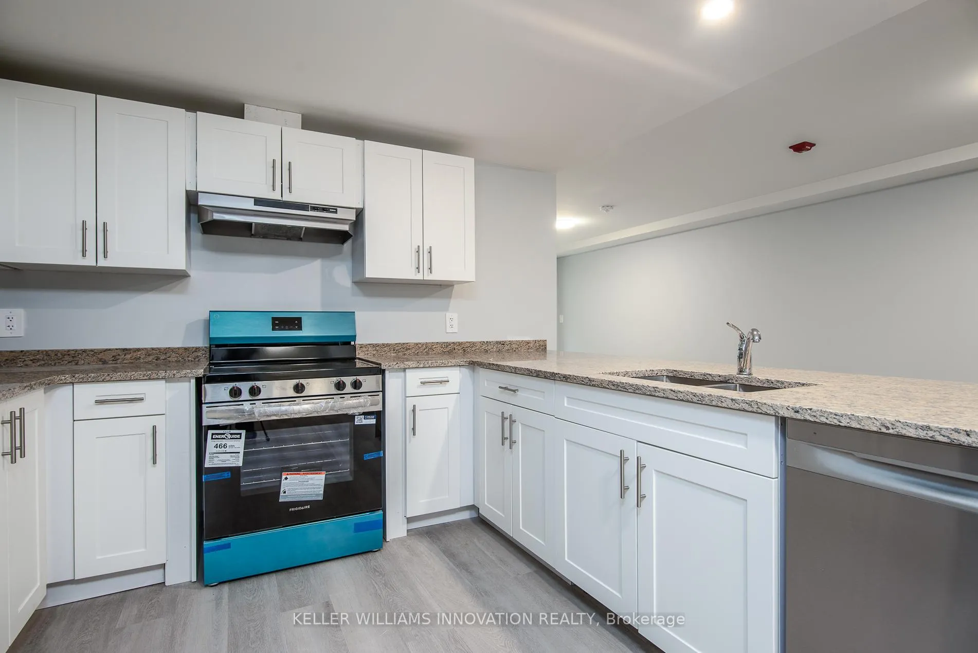 Photo 14 of Unit 002, 10 Queen Street, St. Thomas — HOMEH