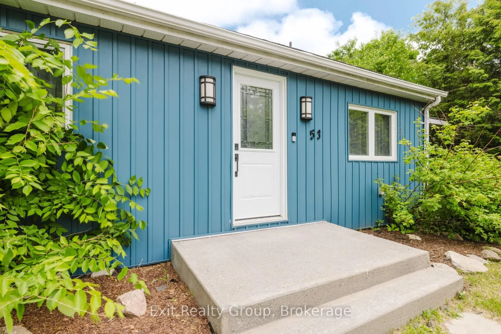 Photo 4 of 53 Quinte View Drive, Quinte West, Sidney Ward — HOMEH
