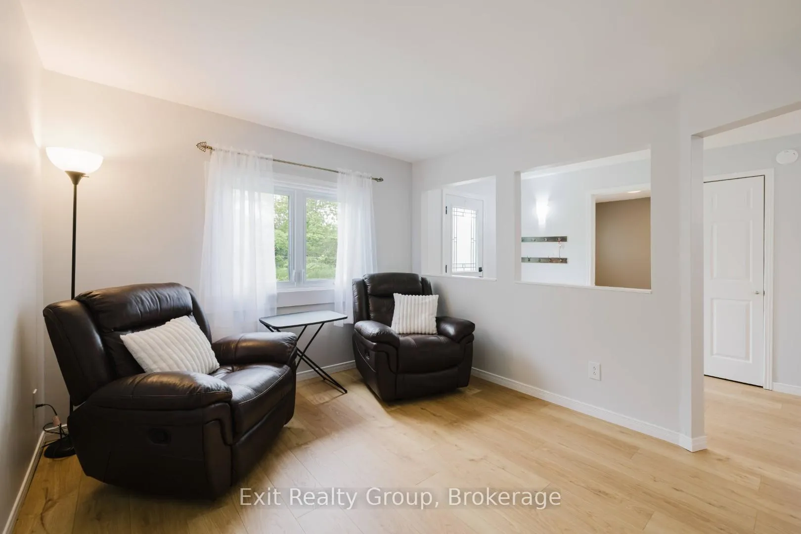 Photo 8 of 53 Quinte View Drive, Quinte West, Sidney Ward — HOMEH