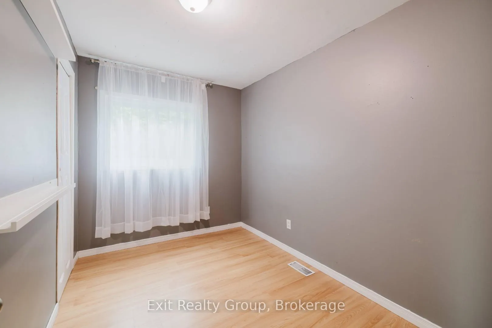 Photo 11 of 53 Quinte View Drive, Quinte West, Sidney Ward — HOMEH