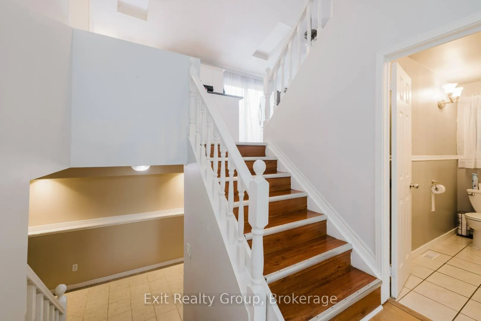 Photo 14 of 53 Quinte View Drive, Quinte West, Sidney Ward — HOMEH