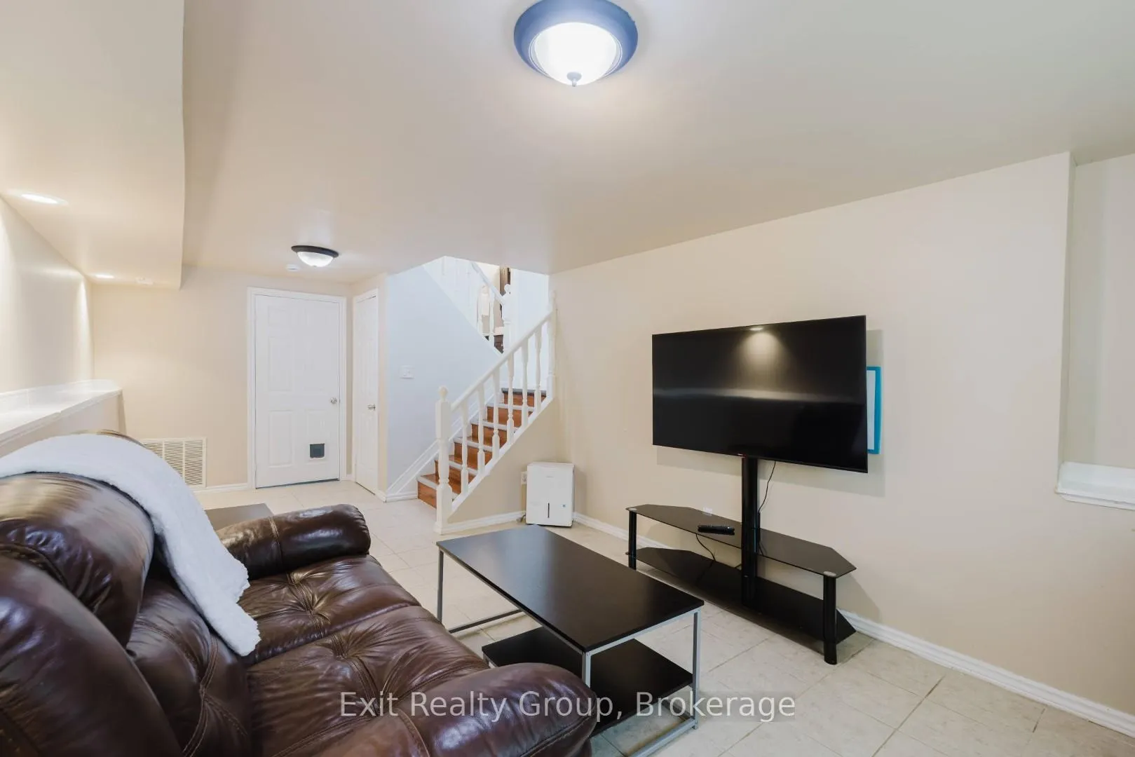 Photo 17 of 53 Quinte View Drive, Quinte West, Sidney Ward — HOMEH