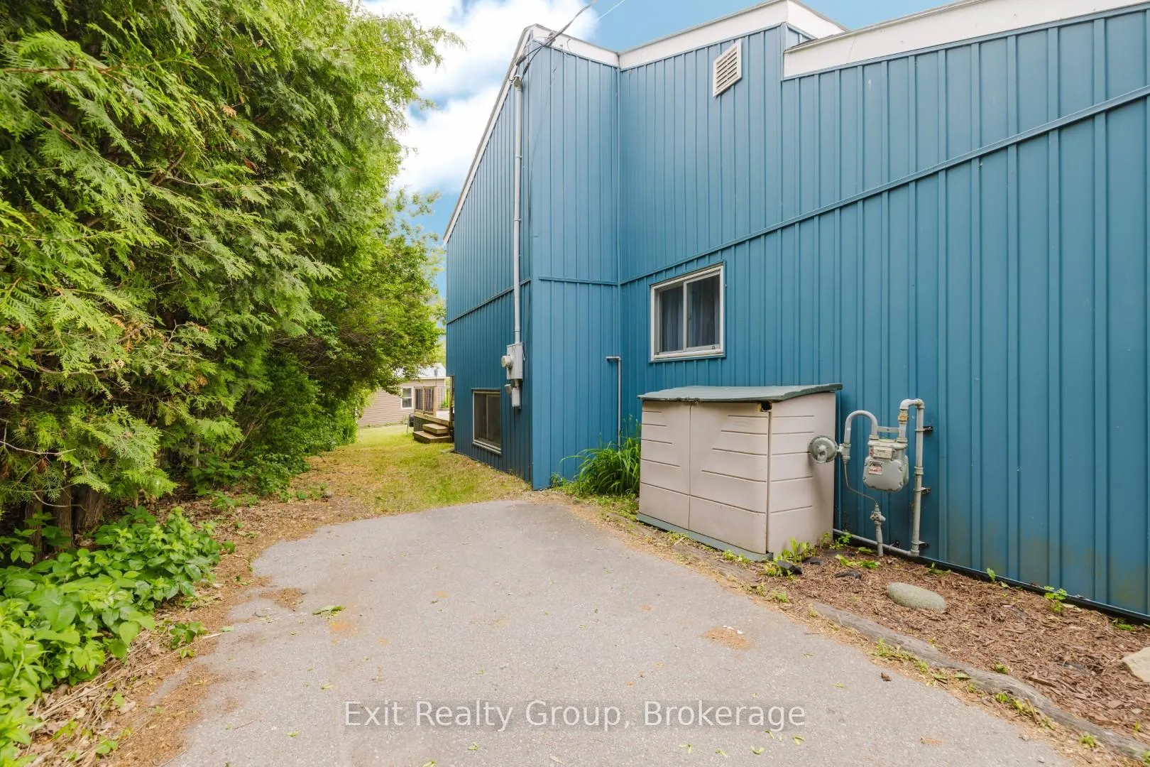 Photo 34 of 53 Quinte View Drive, Quinte West, Sidney Ward — HOMEH
