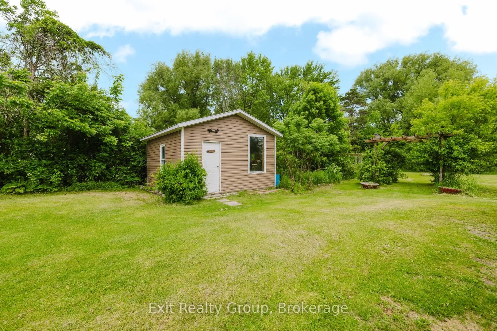 Photo 41 of 53 Quinte View Drive, Quinte West, Sidney Ward — HOMEH