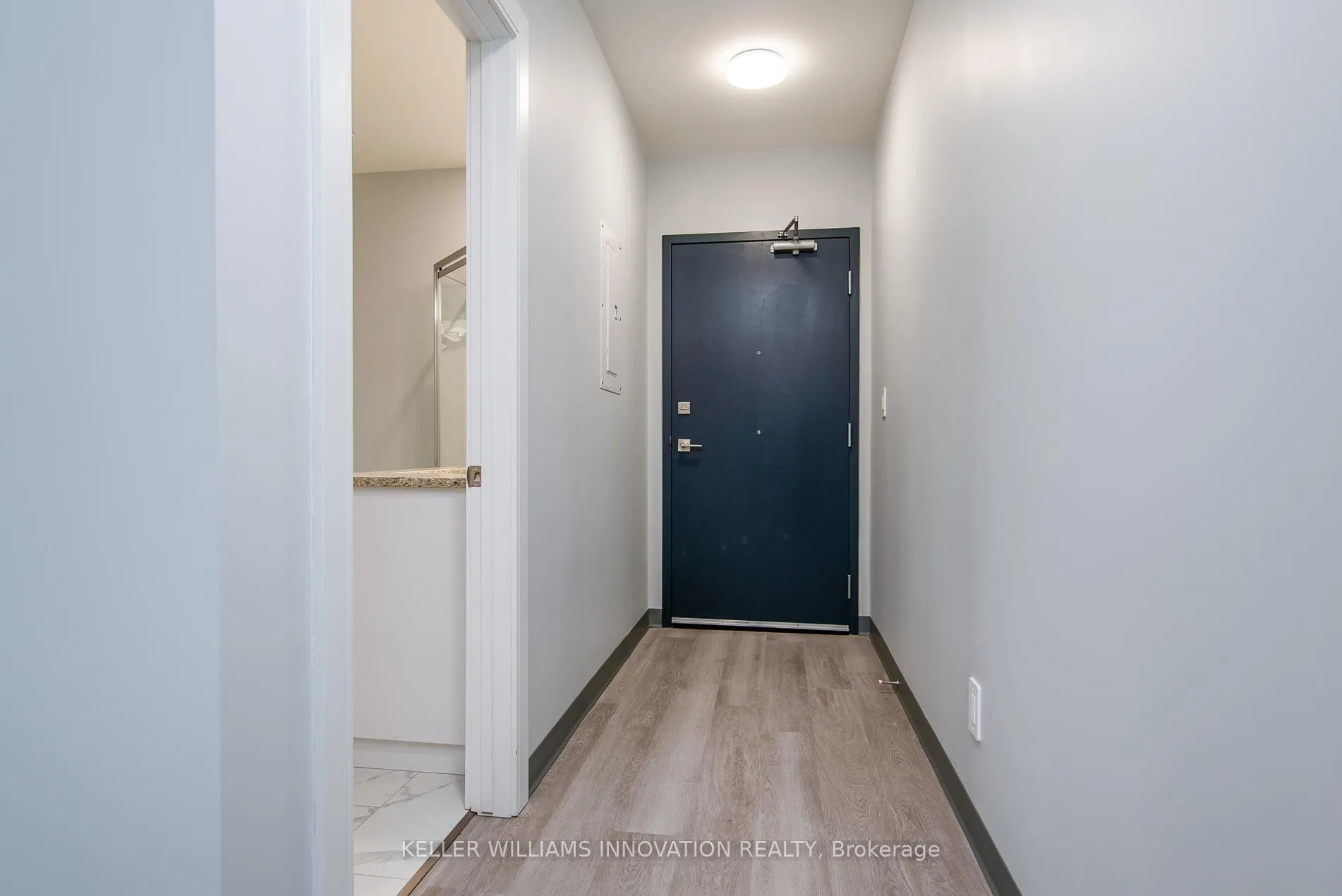 Photo 9 of Unit 202, 10 Queen Street, St. Thomas — HOMEH