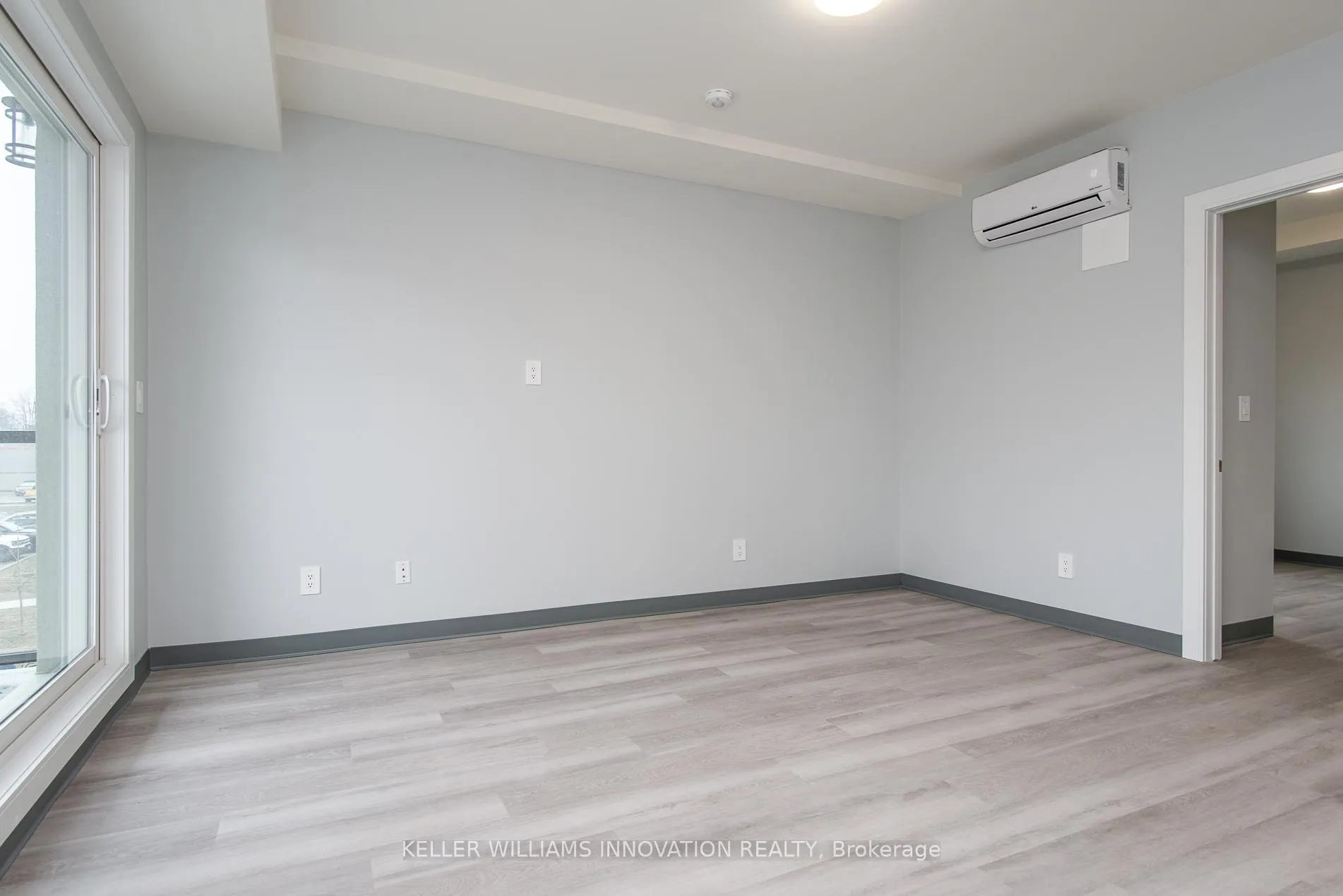 Photo 11 of Unit 202, 10 Queen Street, St. Thomas — HOMEH